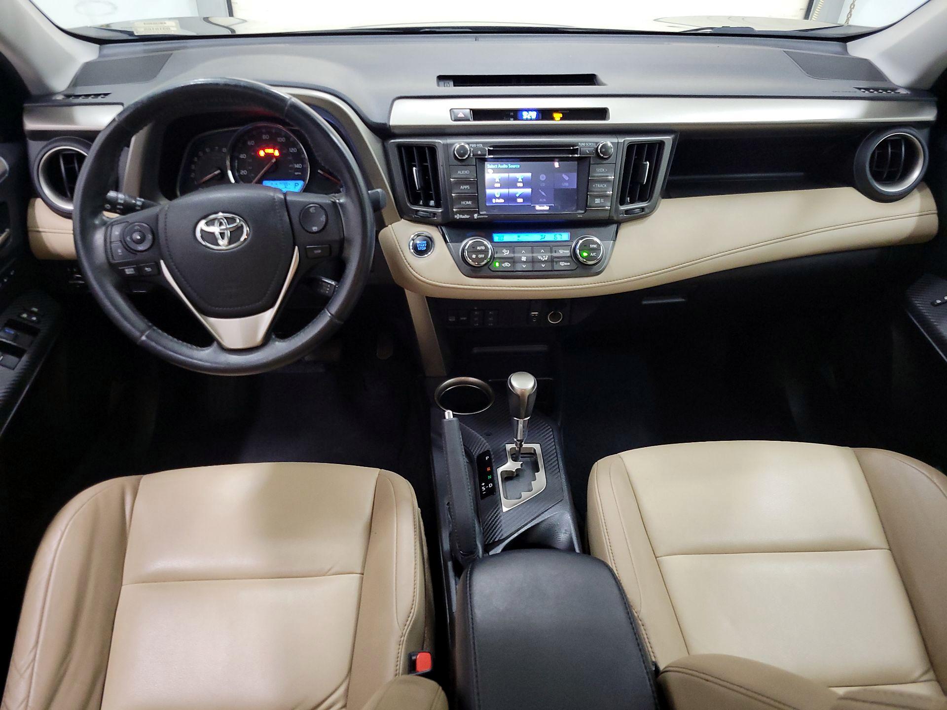 Thumbnail: 2015 Toyota RAV4 - 9