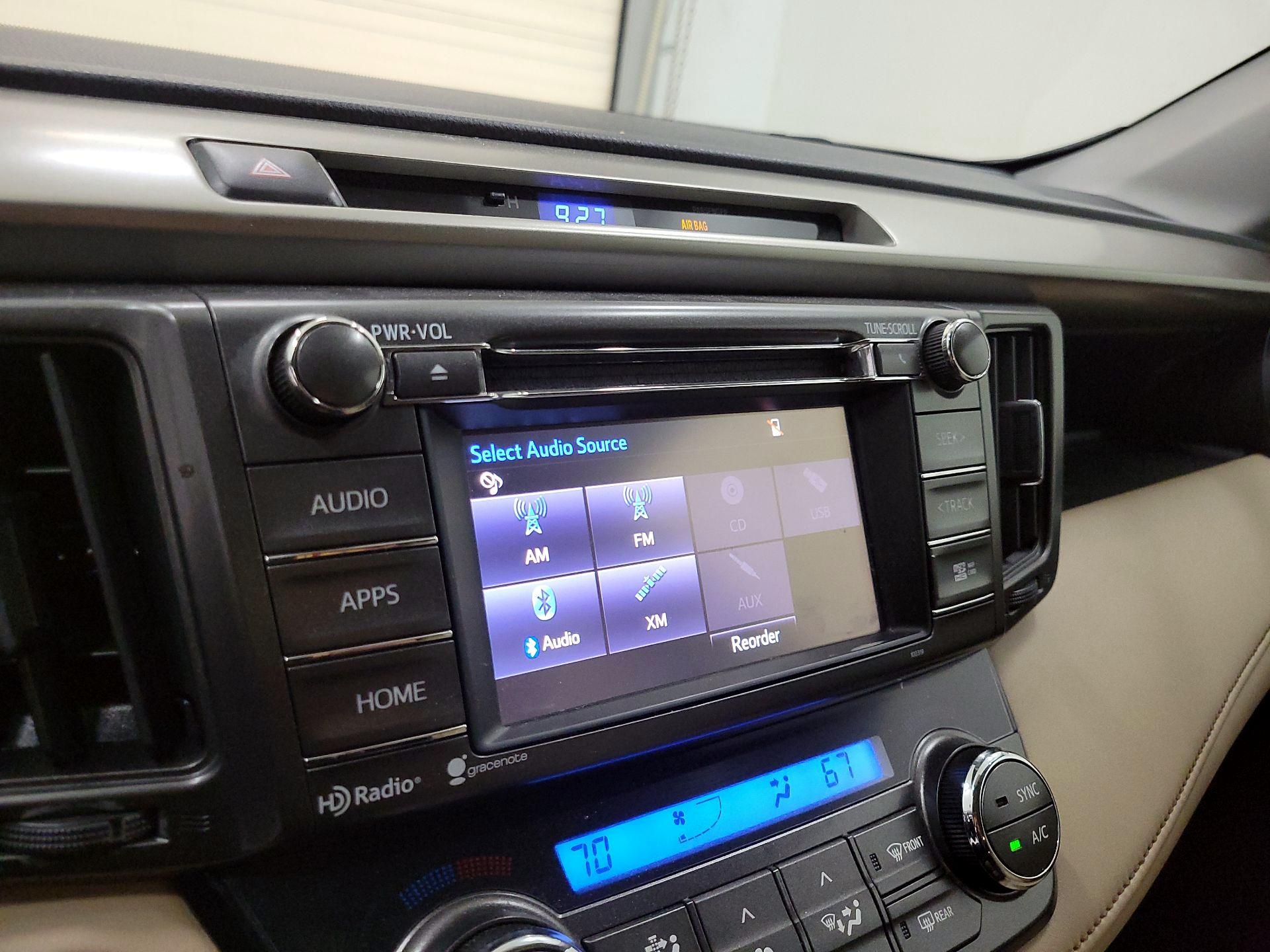 Thumbnail: 2015 Toyota RAV4 - 15