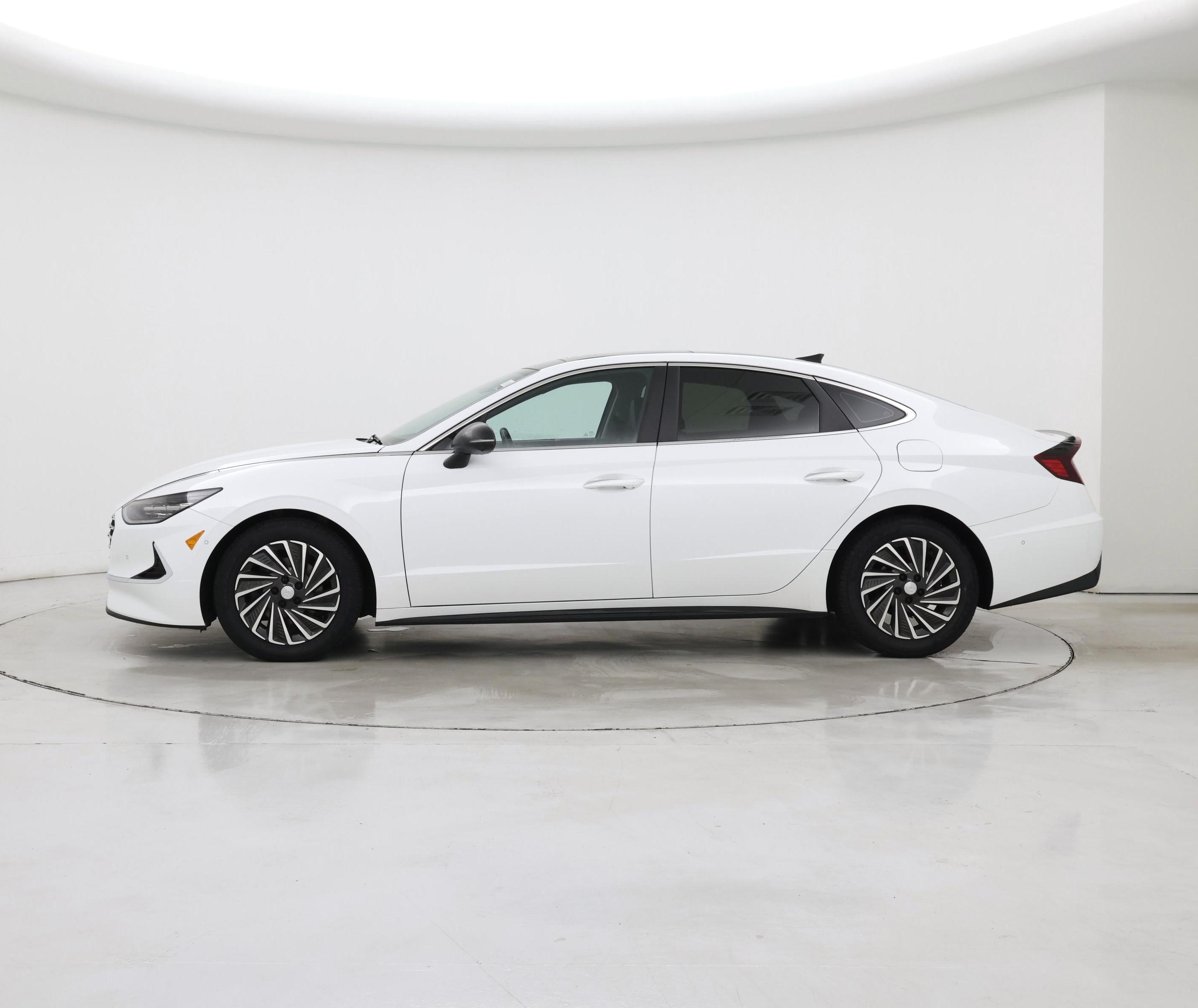 Thumbnail: 2023 Hyundai Sonata - 3