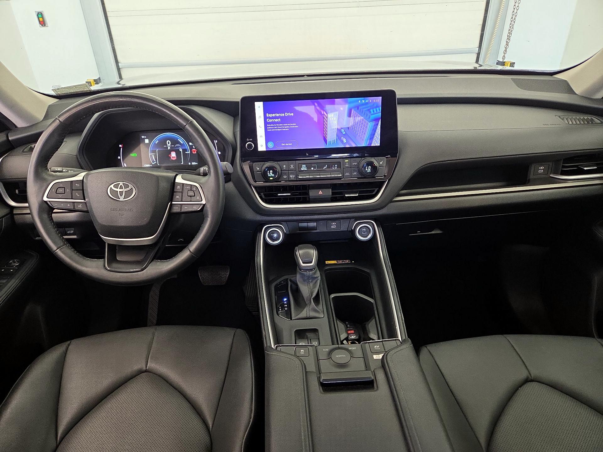 Thumbnail: 2024 Toyota Highlander - 9