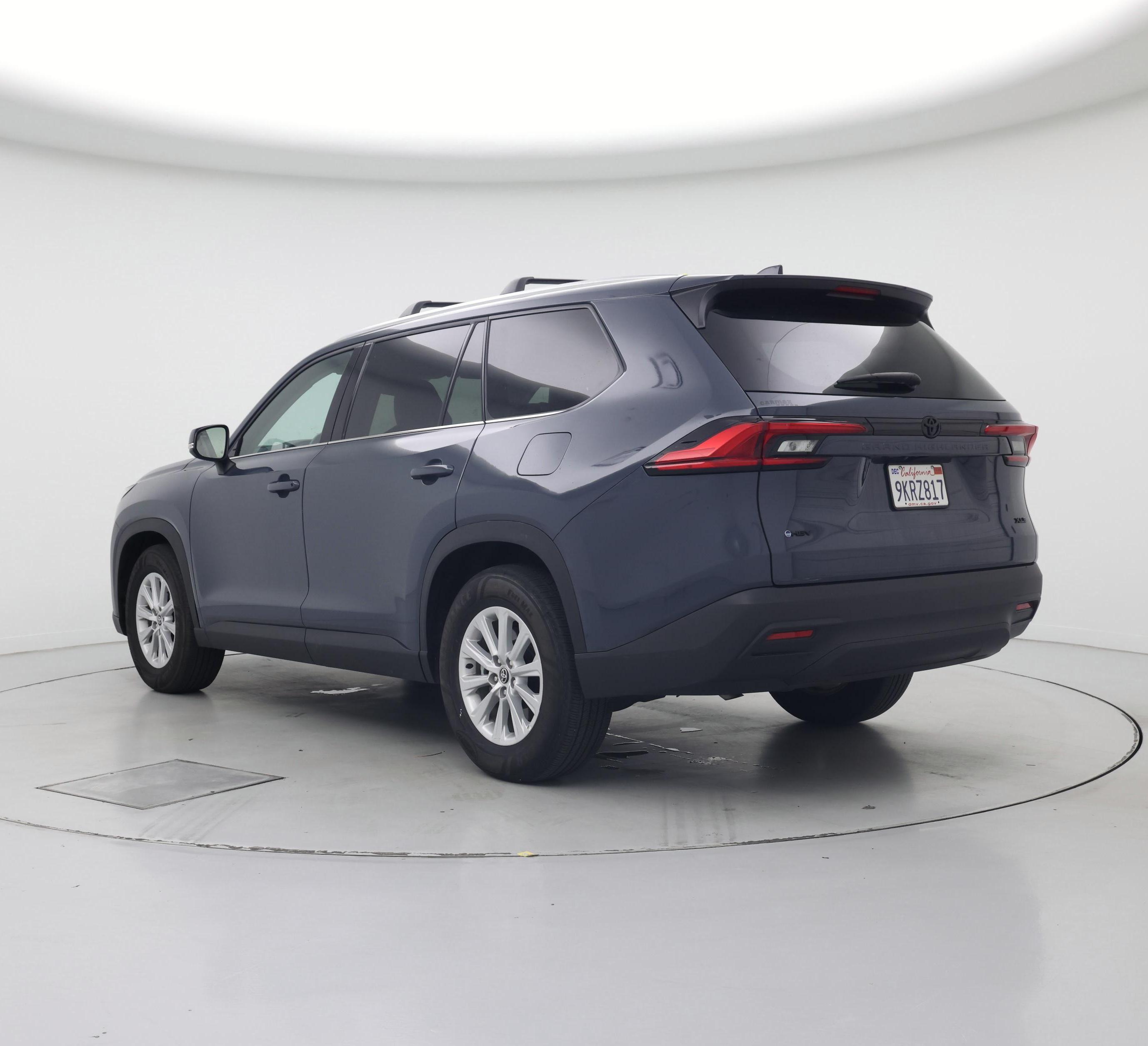 Thumbnail: 2024 Toyota Highlander - 2