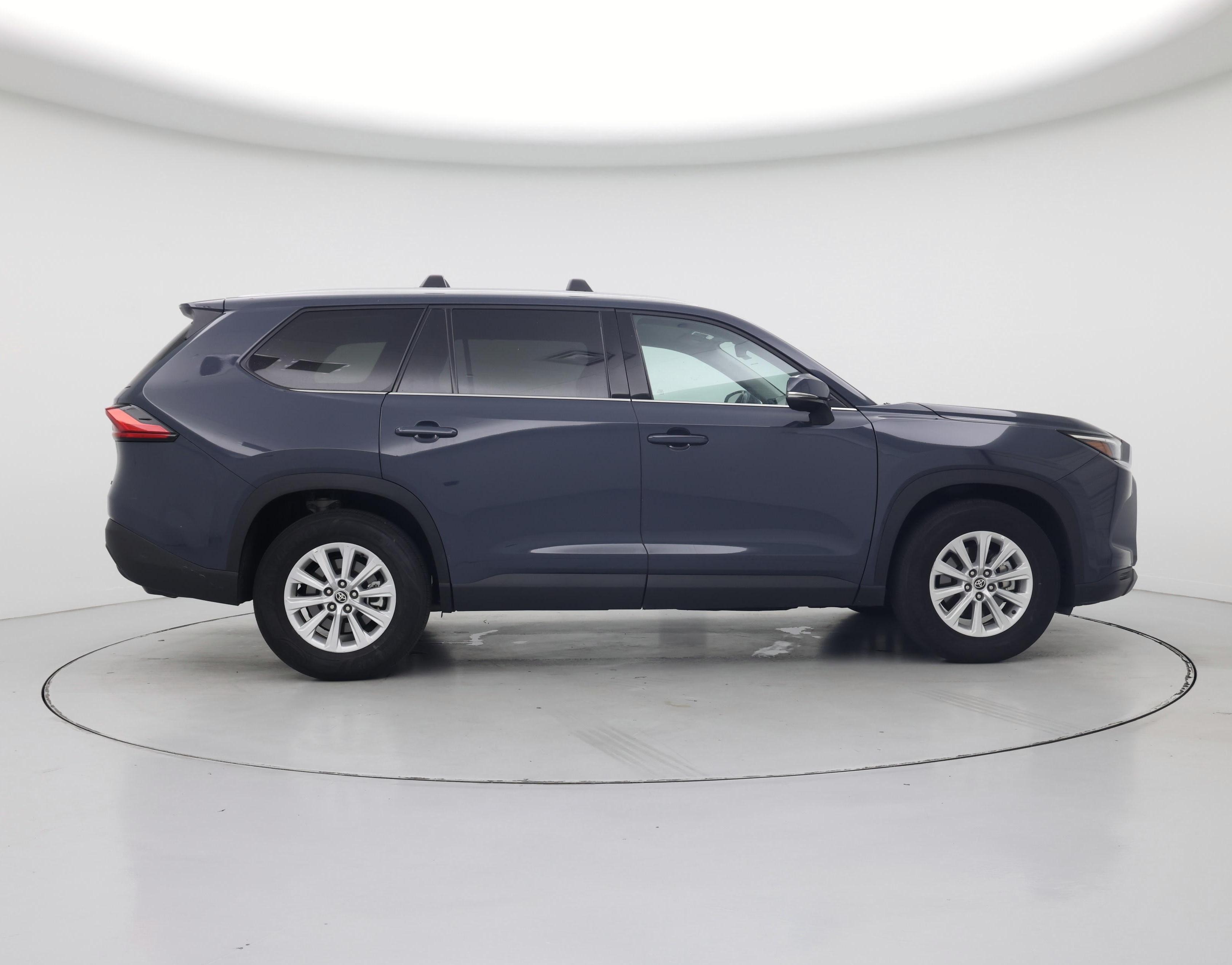 Thumbnail: 2024 Toyota Highlander - 7