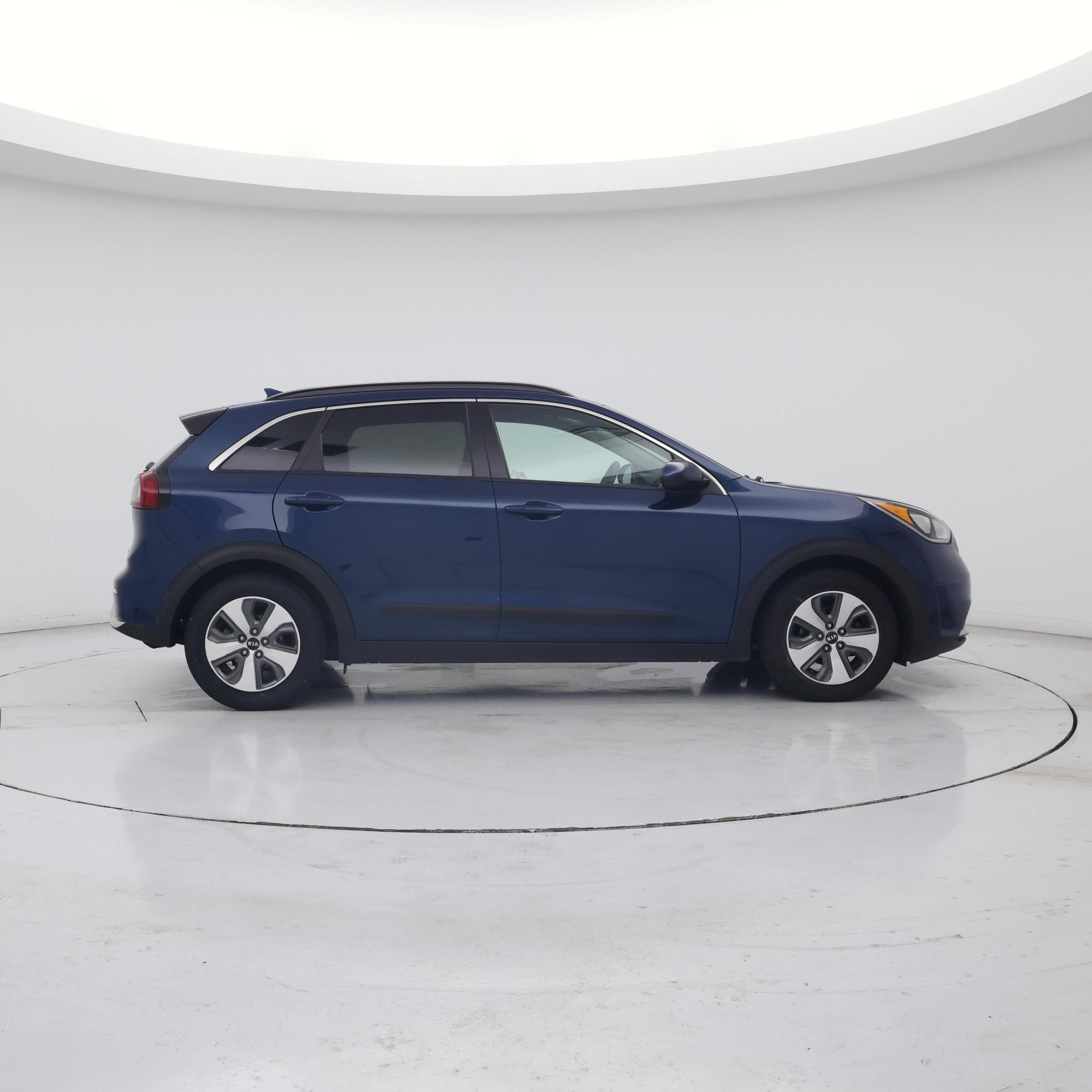 Thumbnail: 2019 Kia Niro - 7