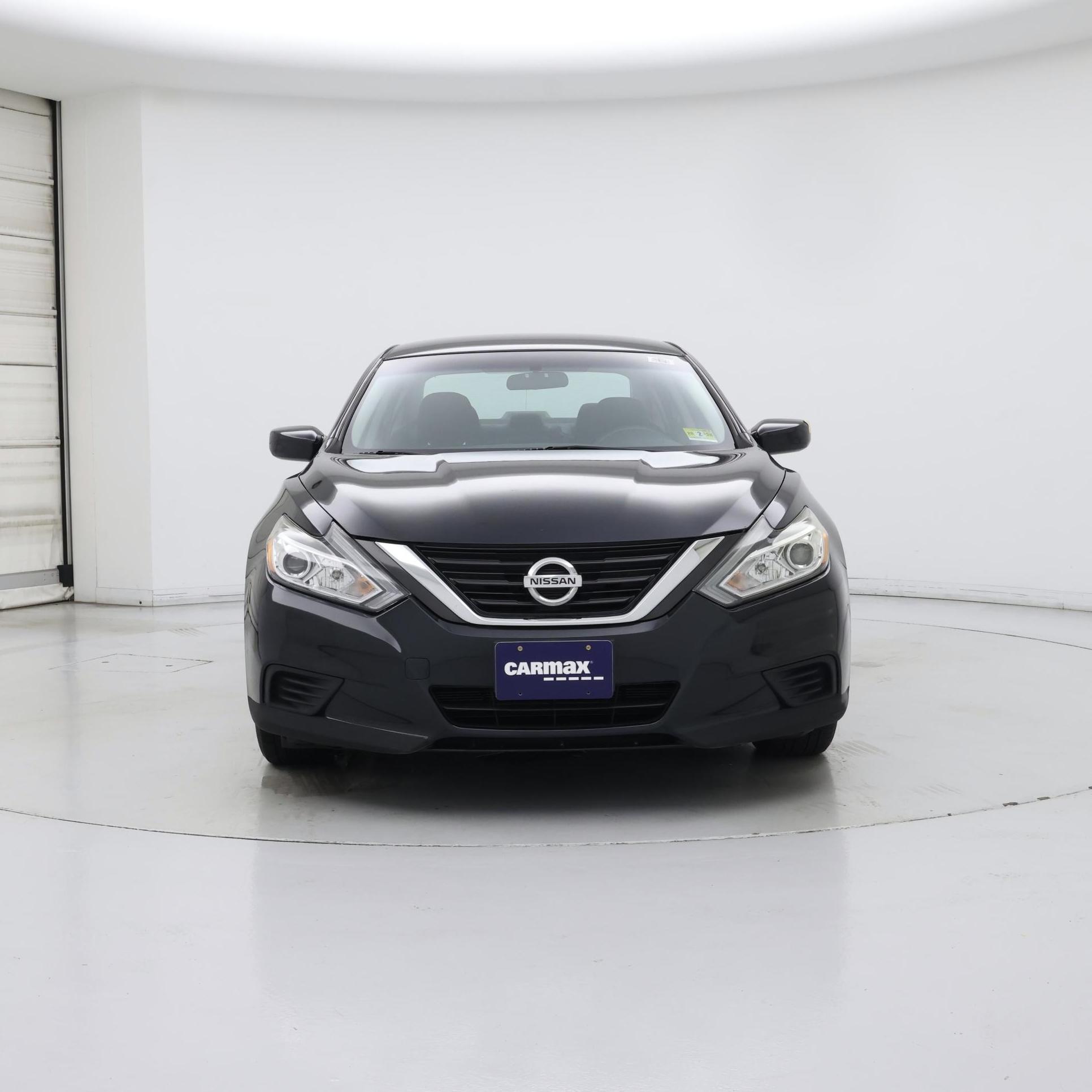Thumbnail: 2017 Nissan Altima - 5