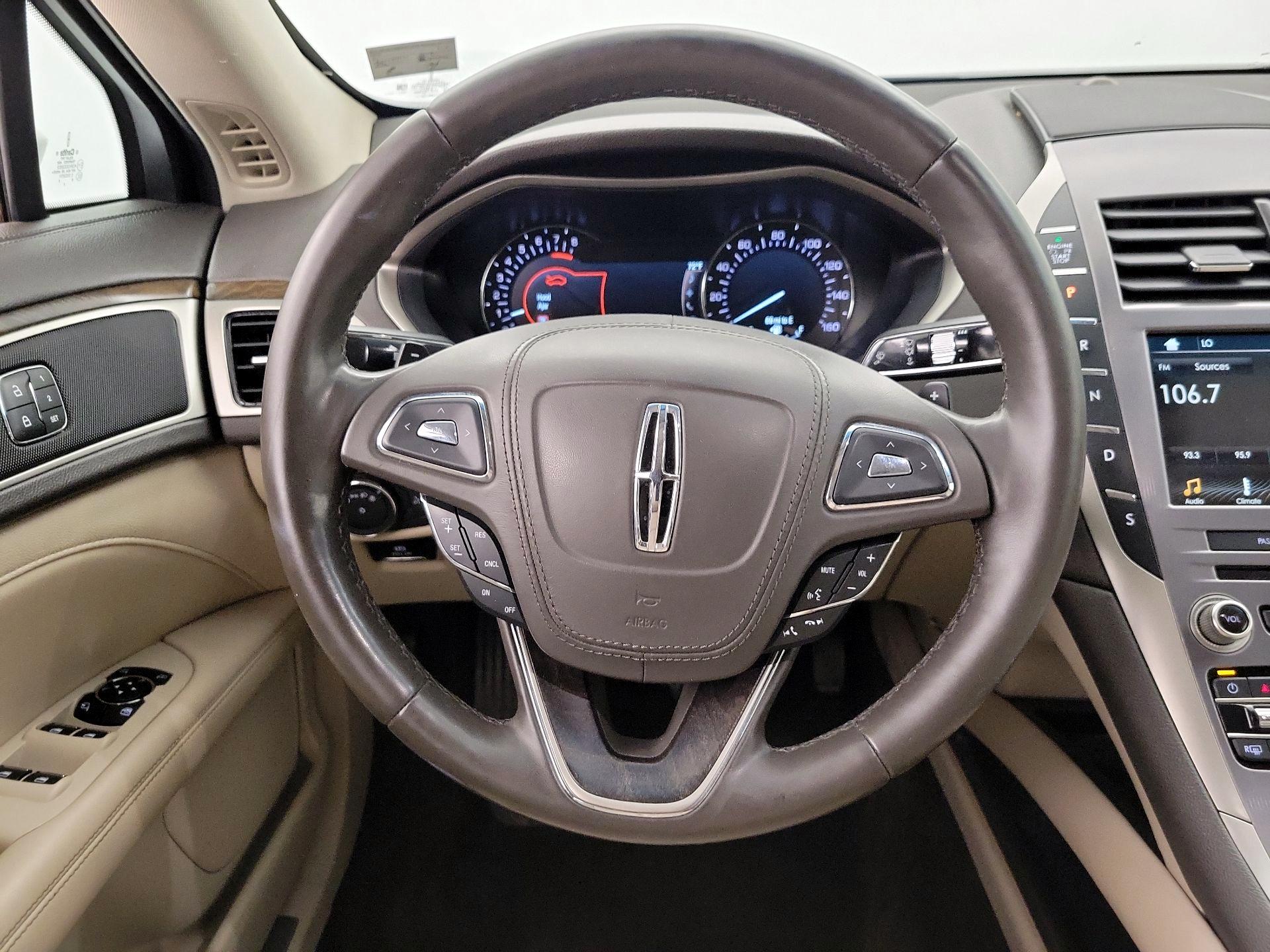 Thumbnail: 2018 Lincoln MKZ - 10