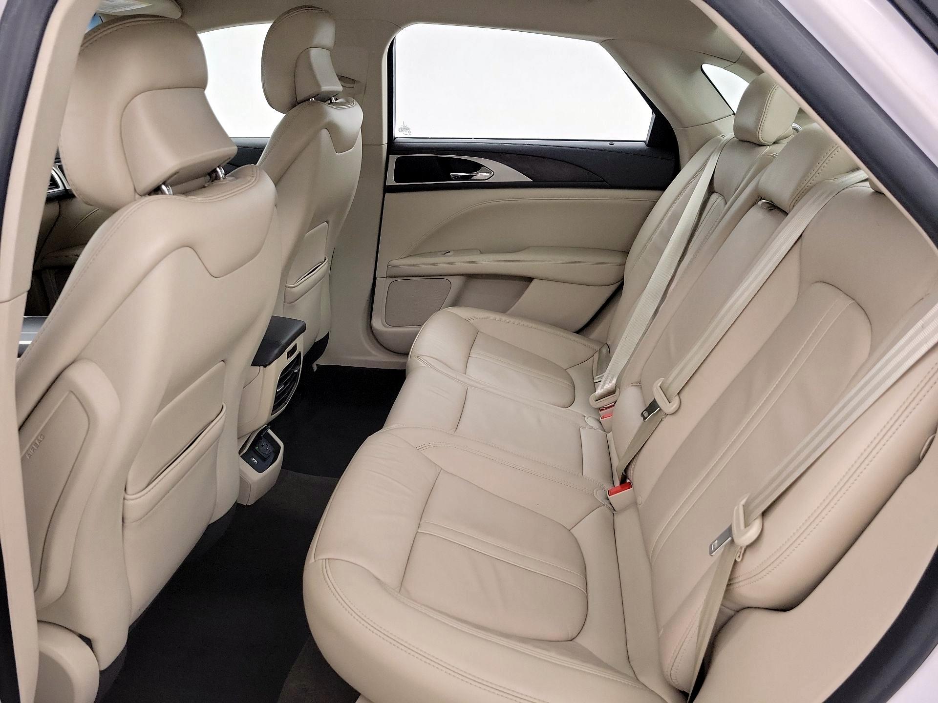 Thumbnail: 2018 Lincoln MKZ - 20