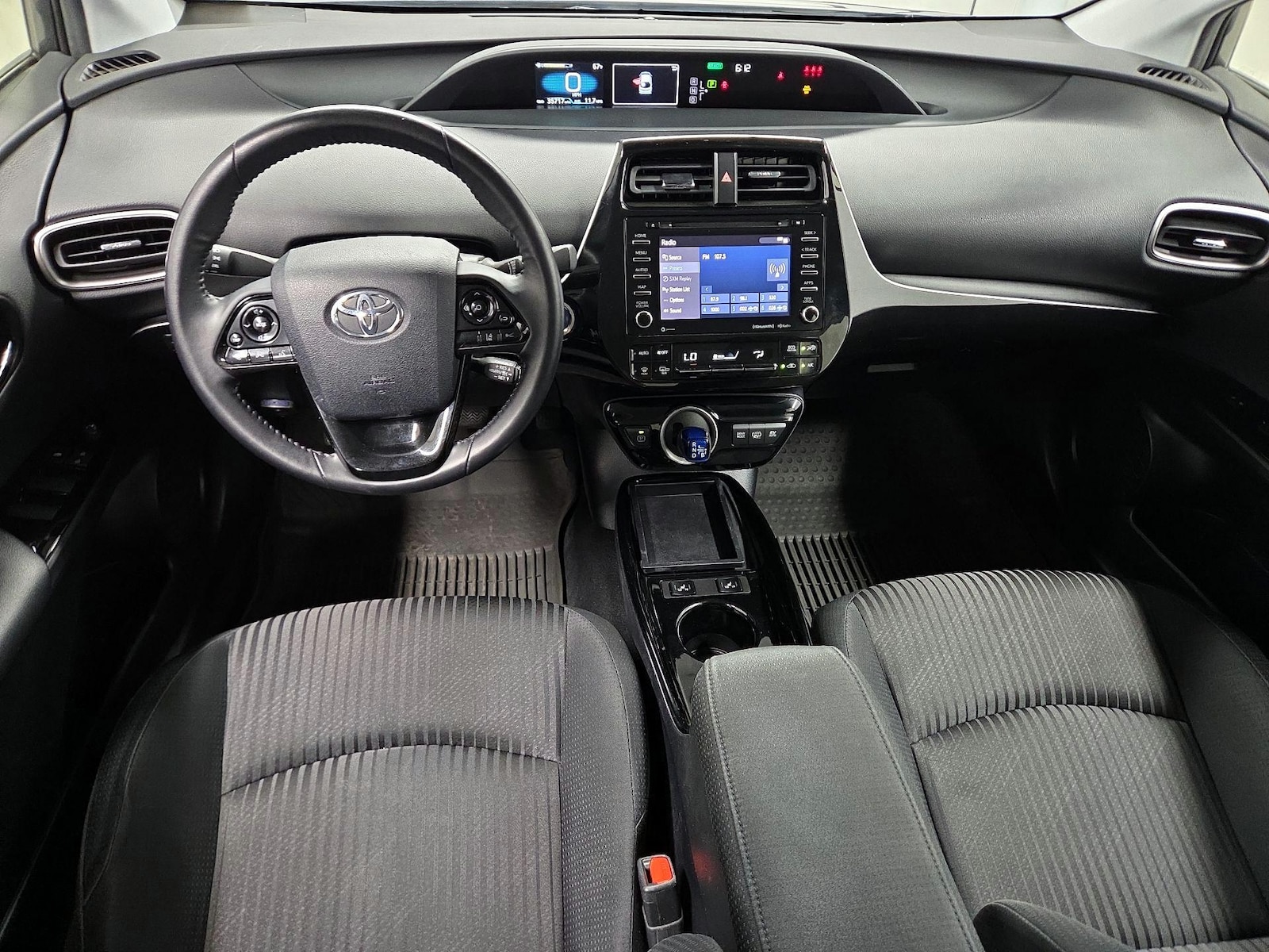 2022 Toyota Prius Prime LE - Photo 10
