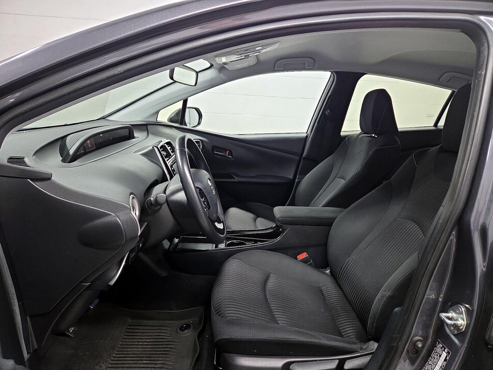 2022 Toyota Prius Prime LE - Photo 12