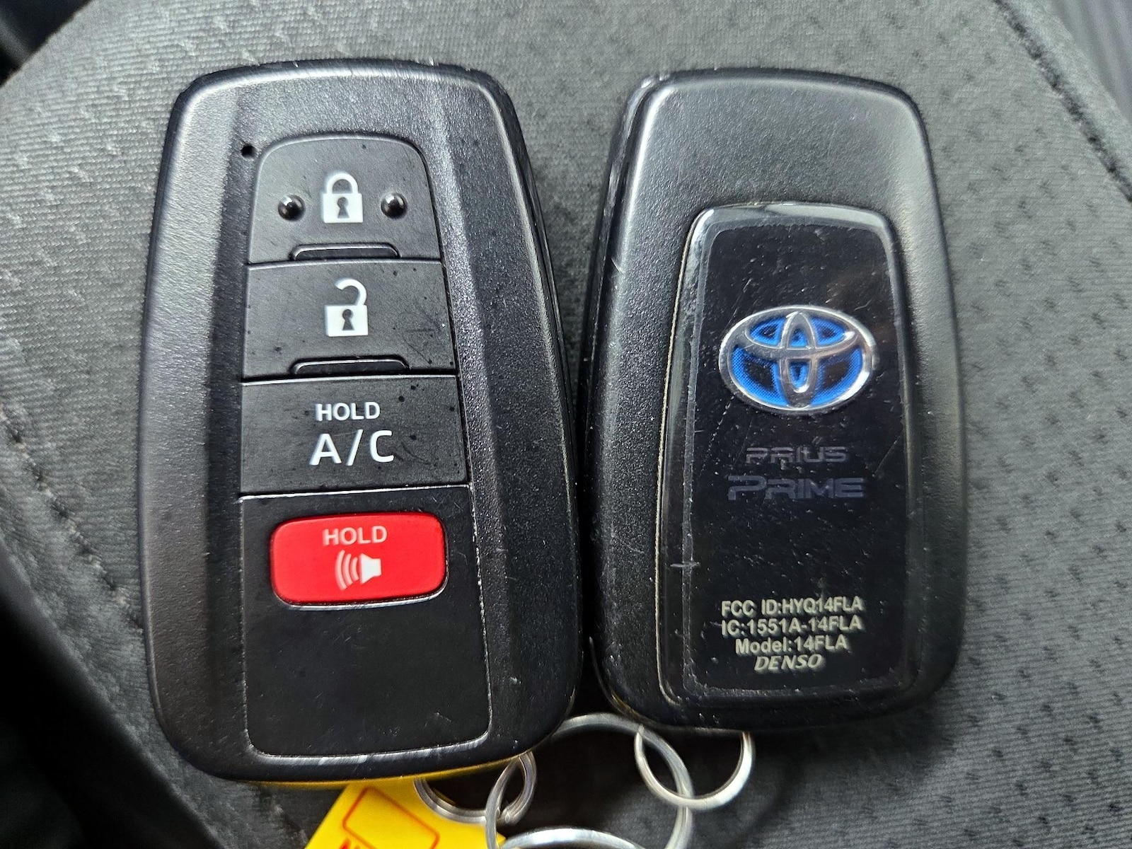 2022 Toyota Prius Prime LE - Photo 22