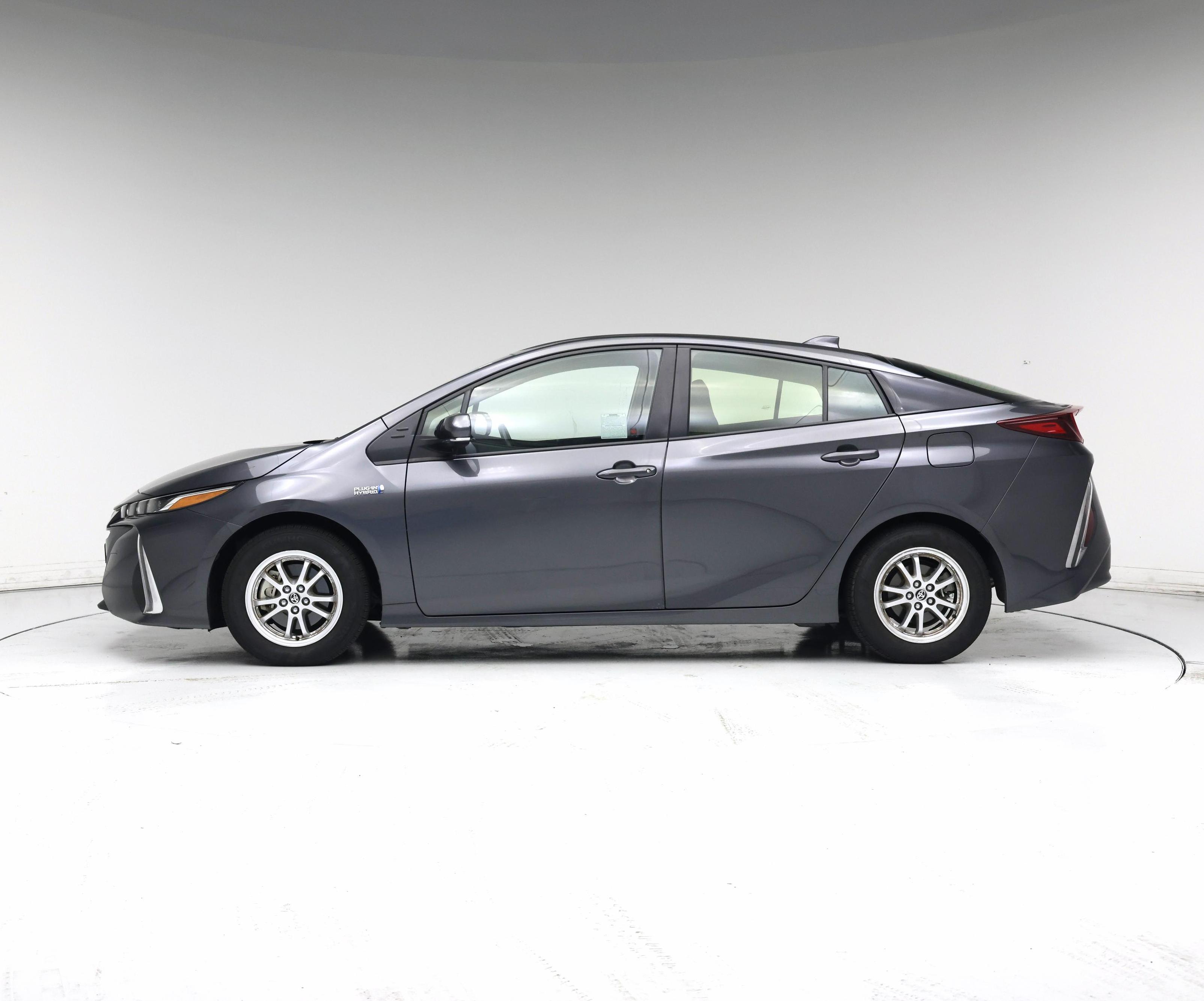 Thumbnail: 2022 Toyota Prius Prime - 3