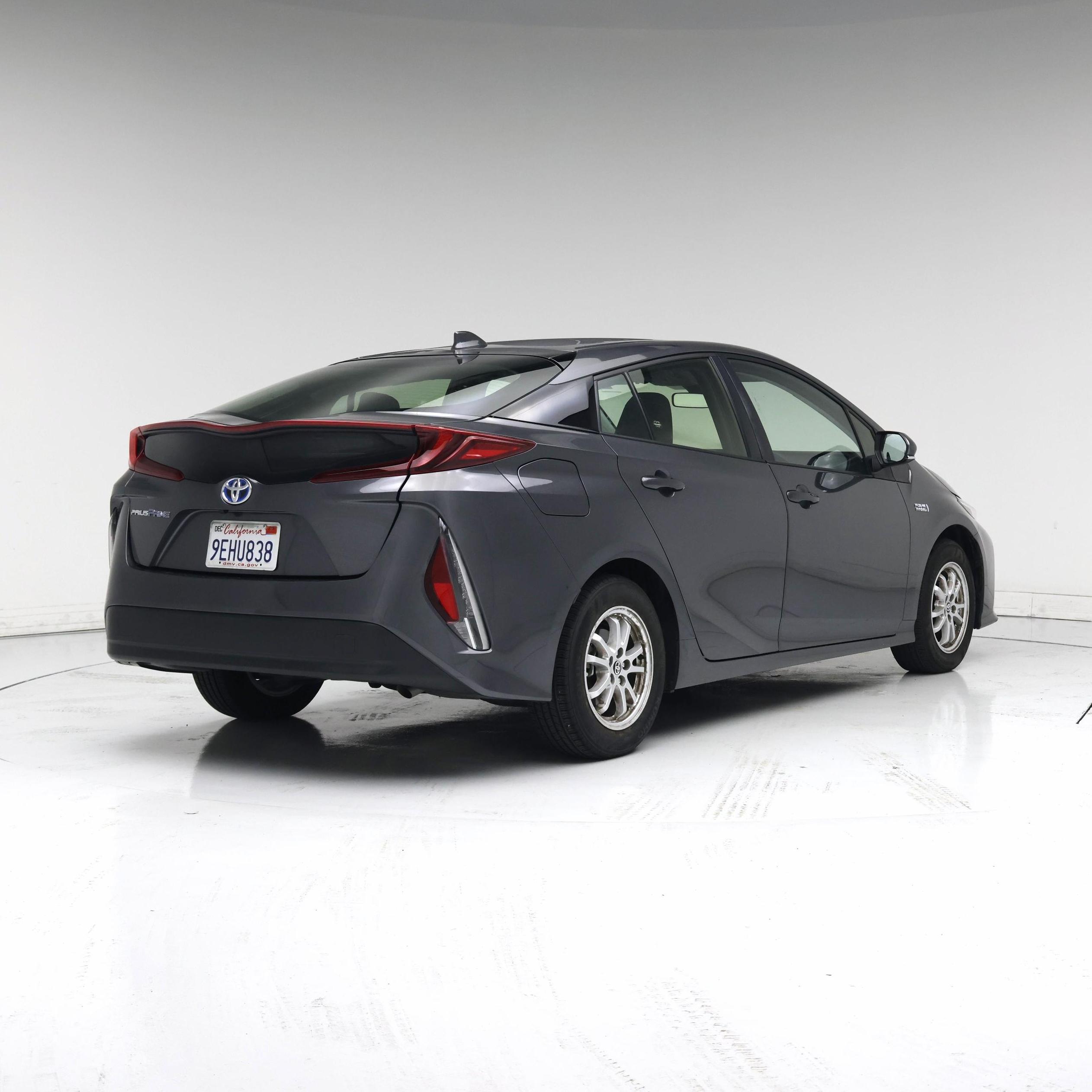 Thumbnail: 2022 Toyota Prius Prime - 8