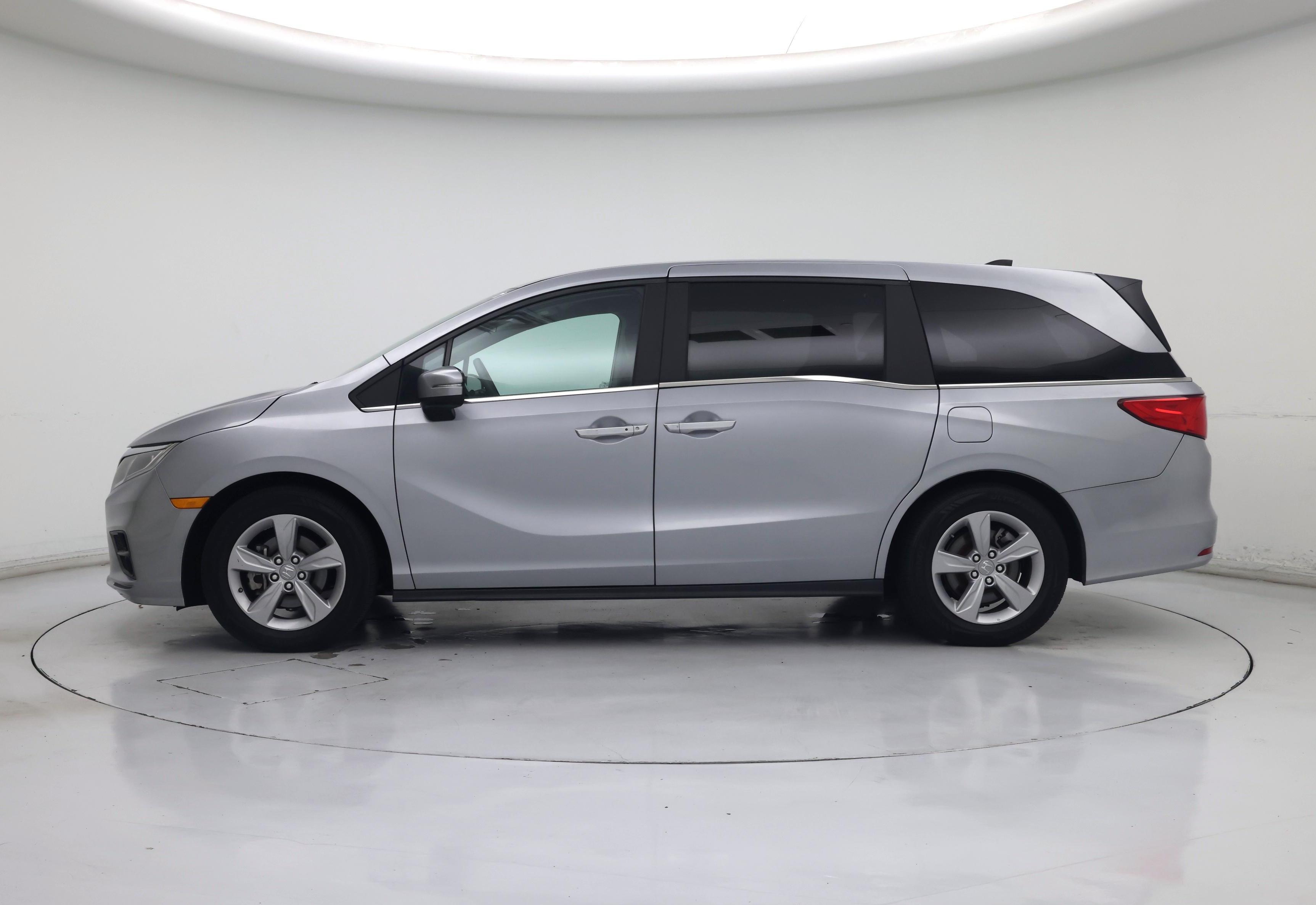 Thumbnail: 2019 Honda Odyssey - 3