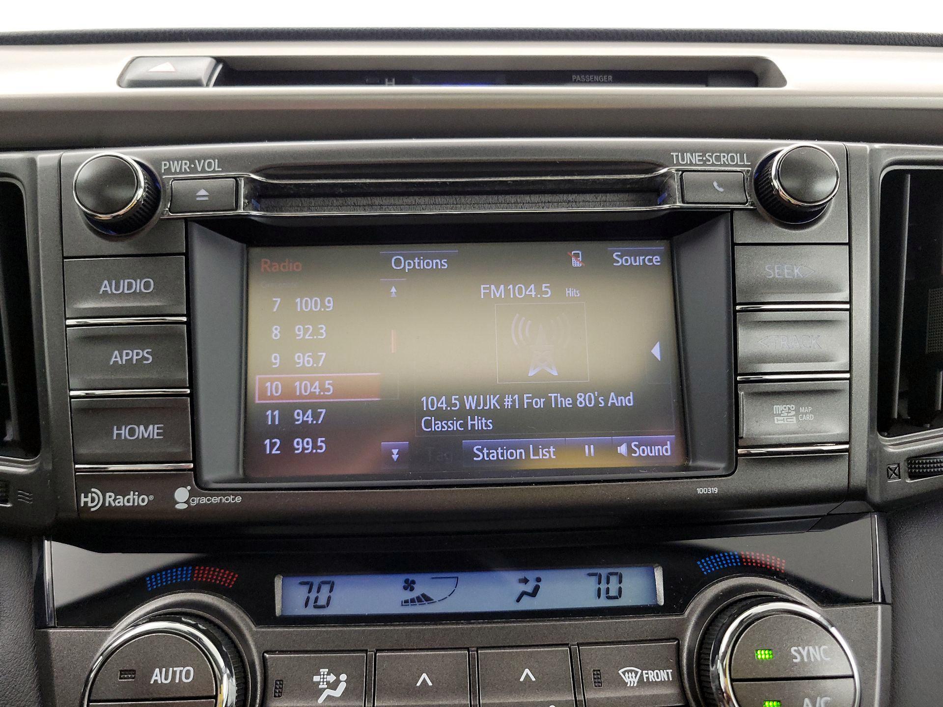 Thumbnail: 2015 Toyota RAV4 - 15