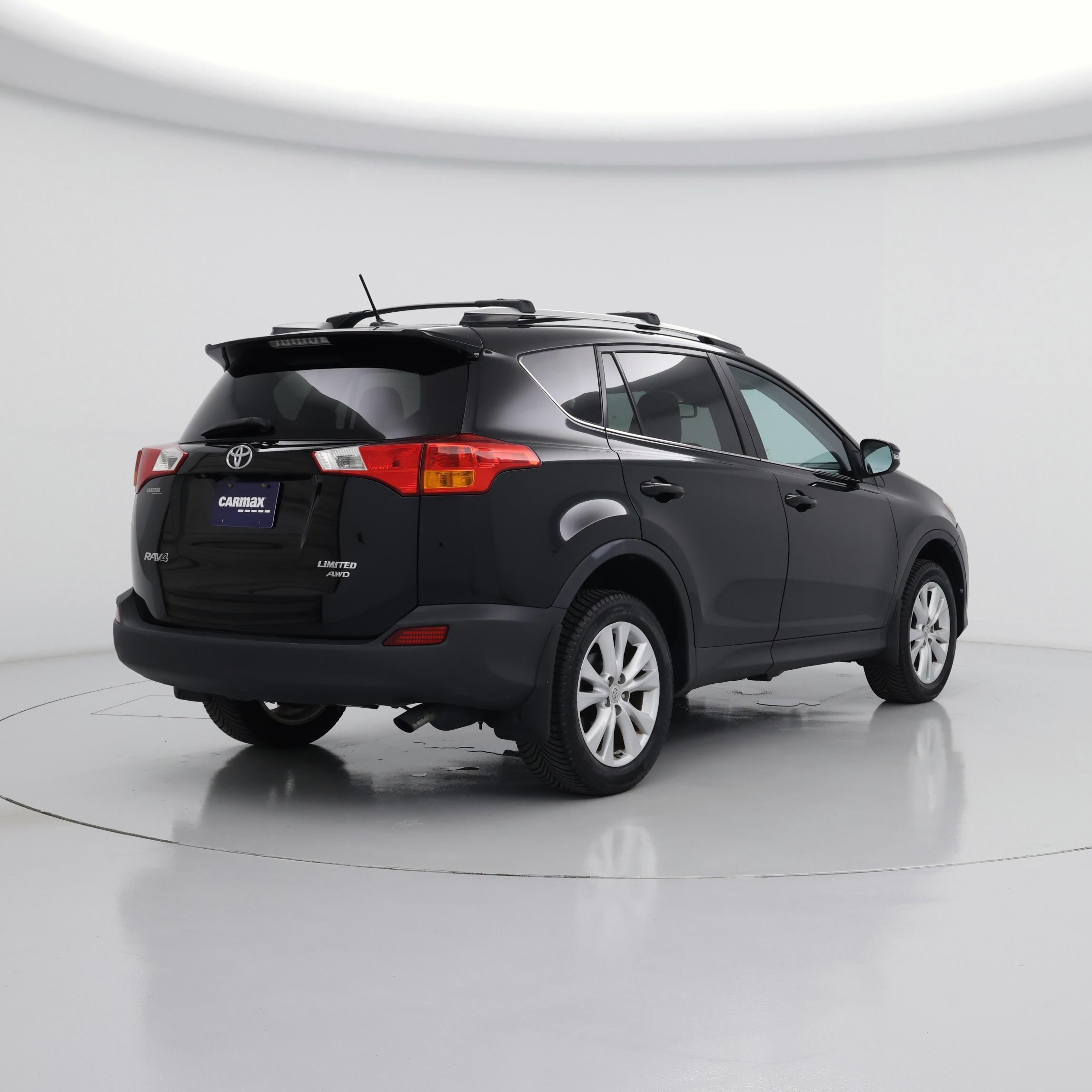 Thumbnail: 2015 Toyota RAV4 - 8