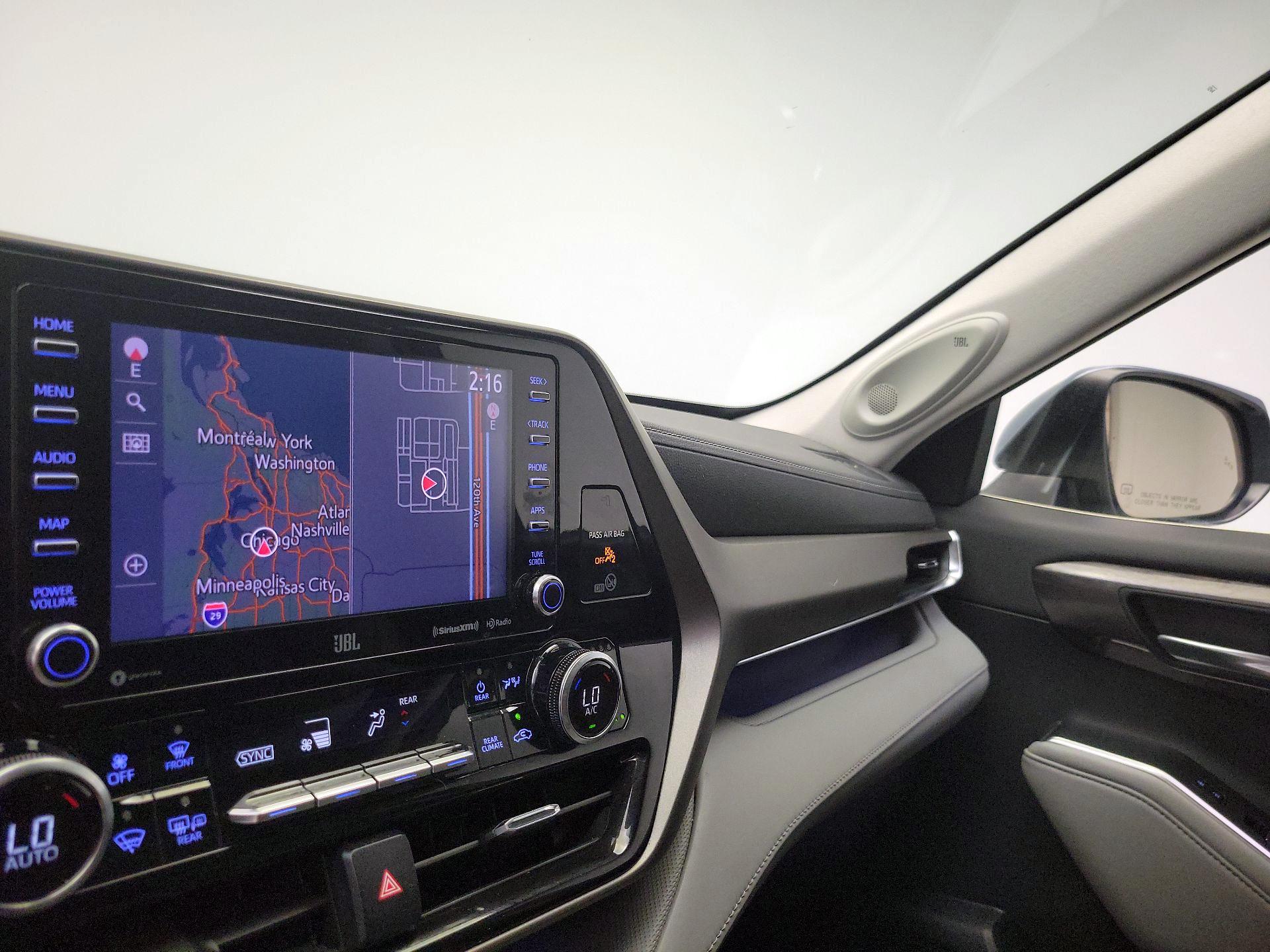Thumbnail: 2021 Toyota Highlander - 14