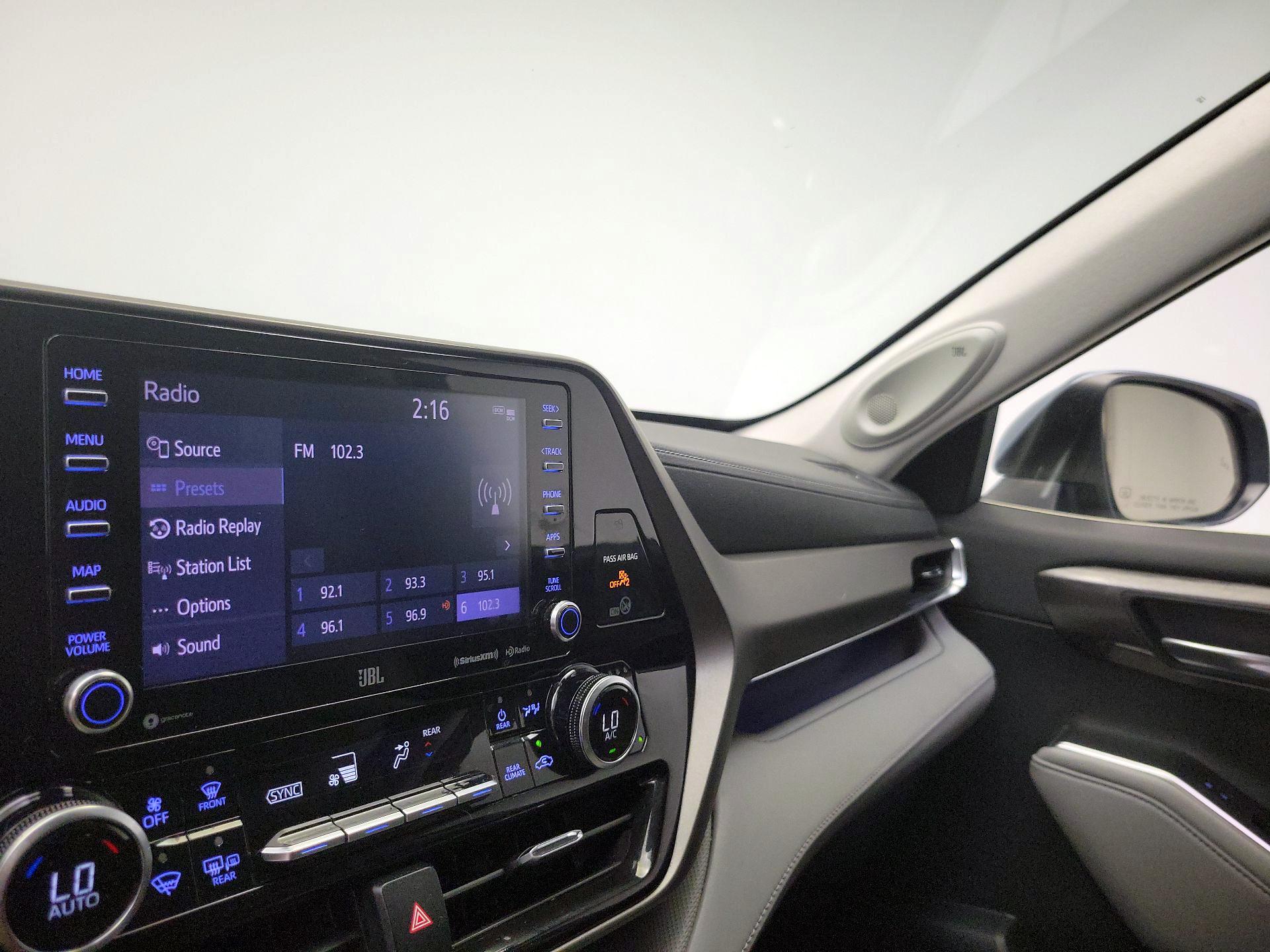 Thumbnail: 2021 Toyota Highlander - 16