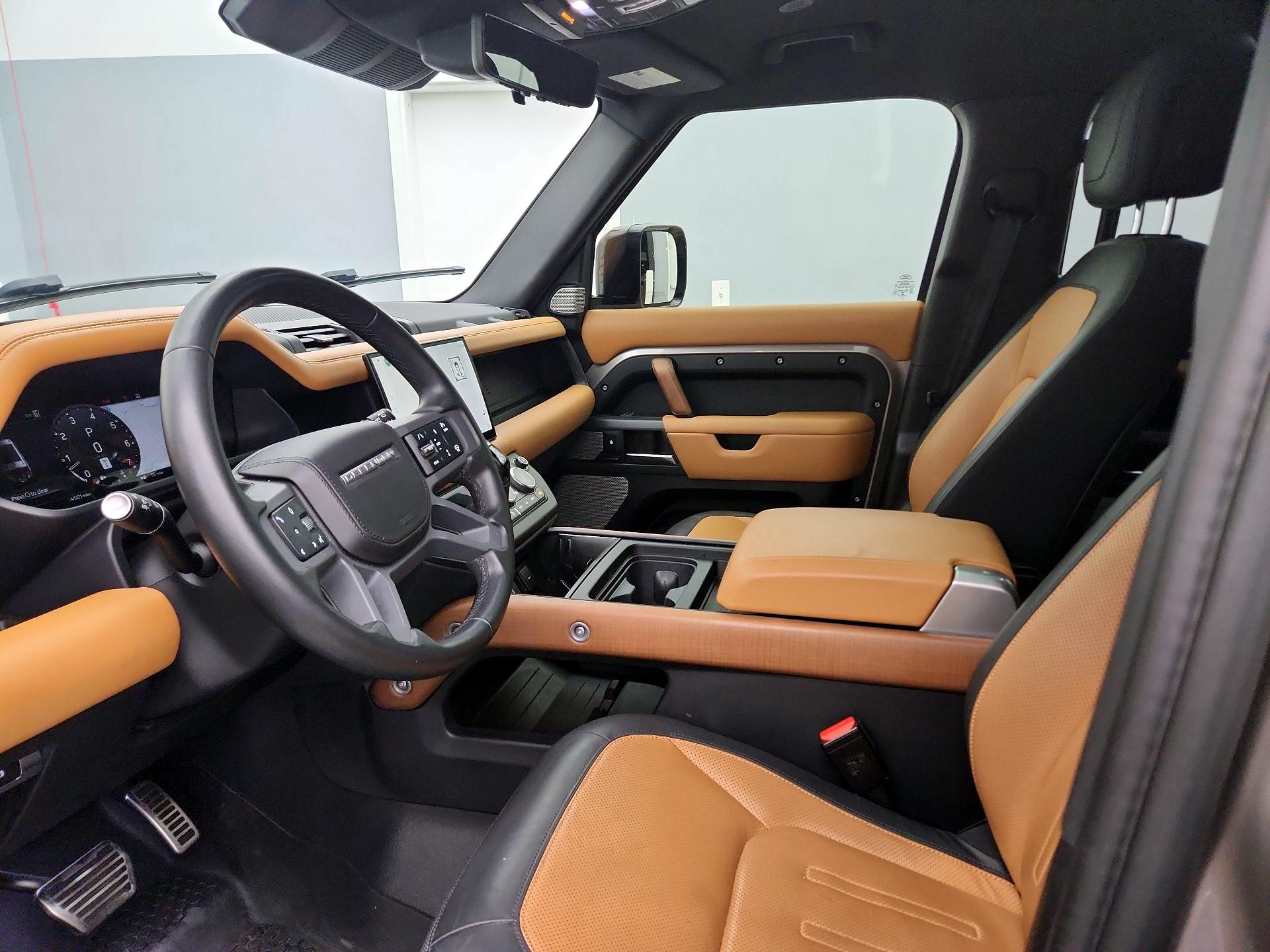 Thumbnail: 2023 Land Rover Defender - 11