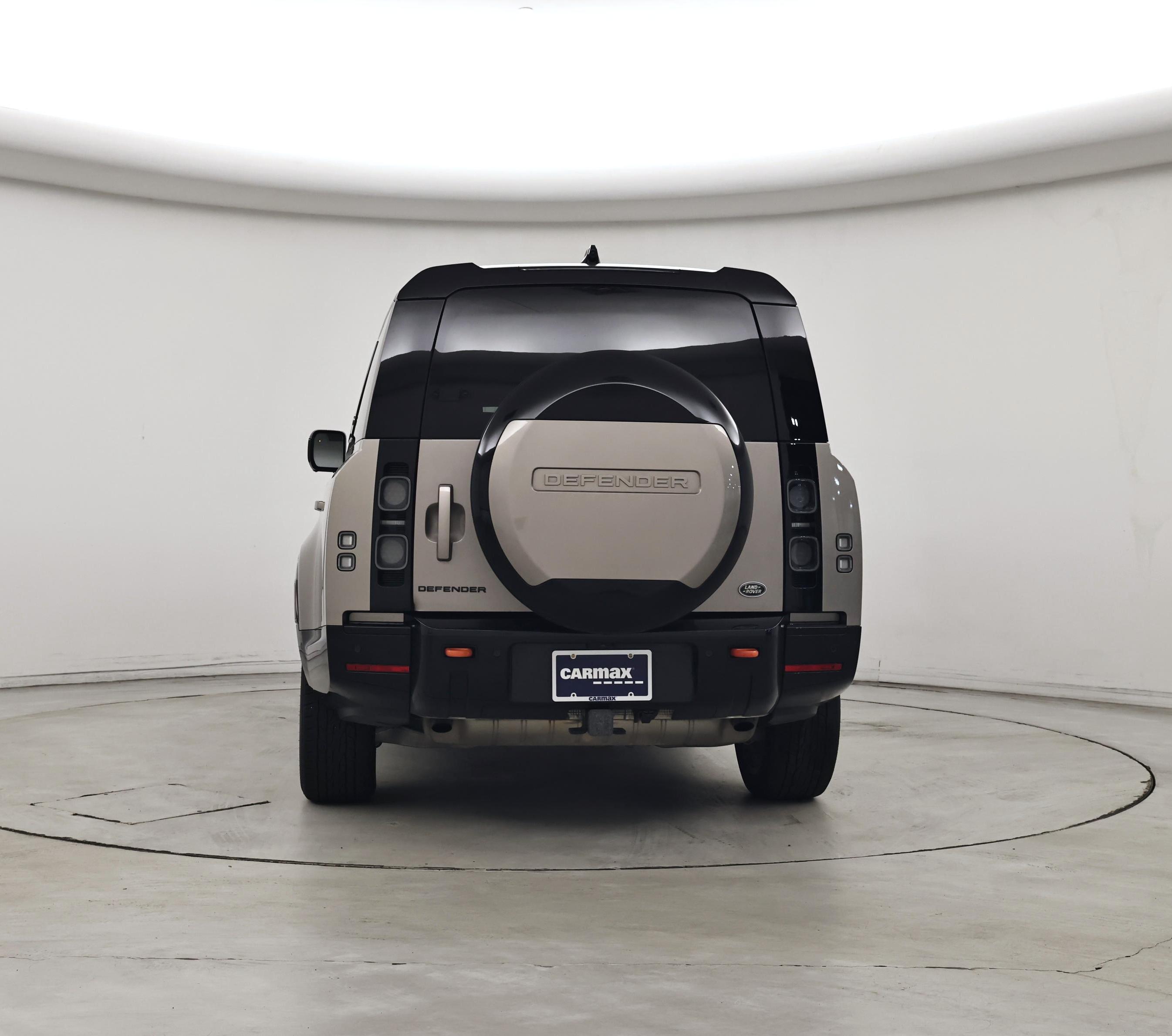 Thumbnail: 2023 Land Rover Defender - 6