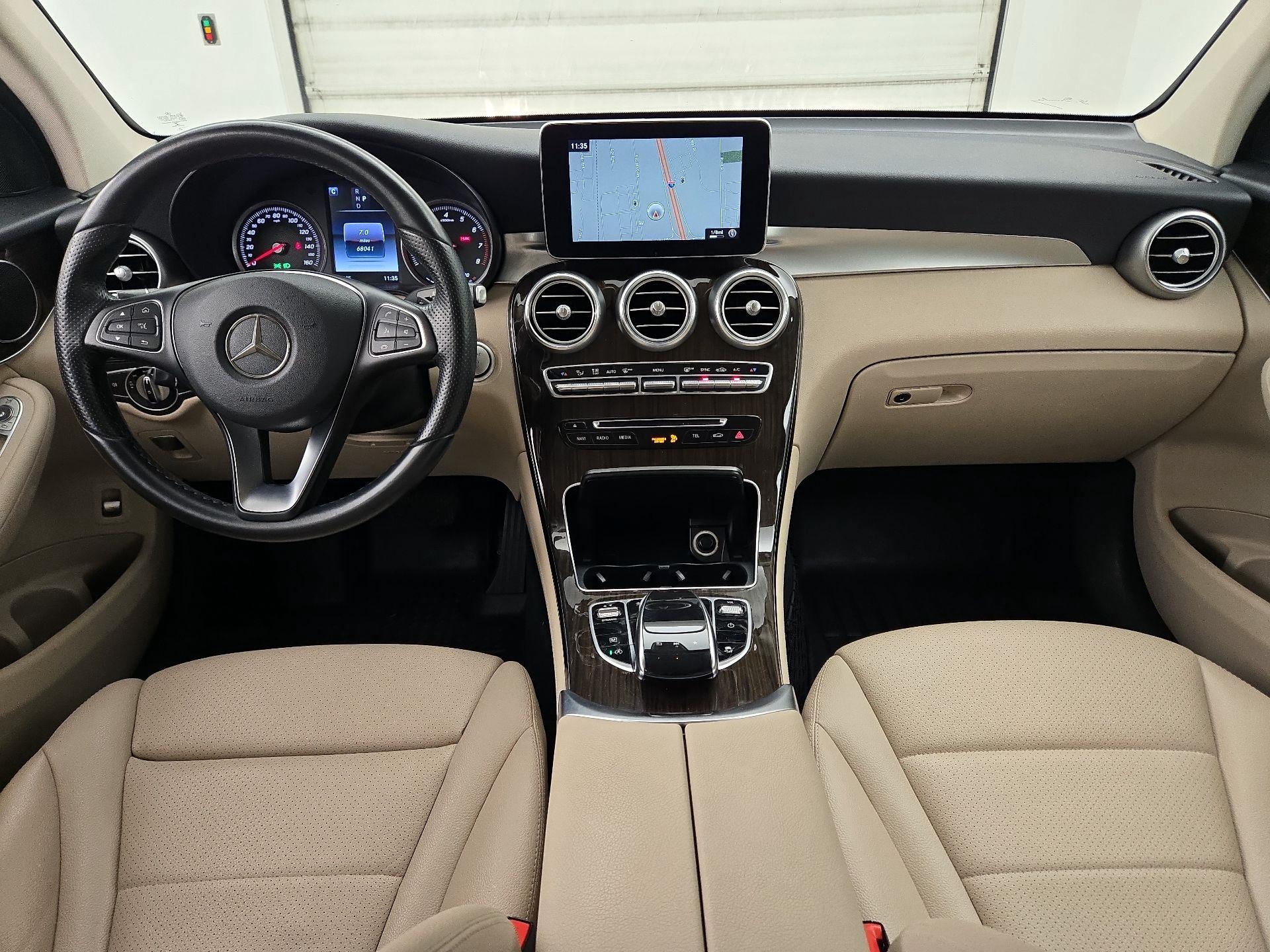 Thumbnail: 2017 Mercedes-Benz GLC - 9