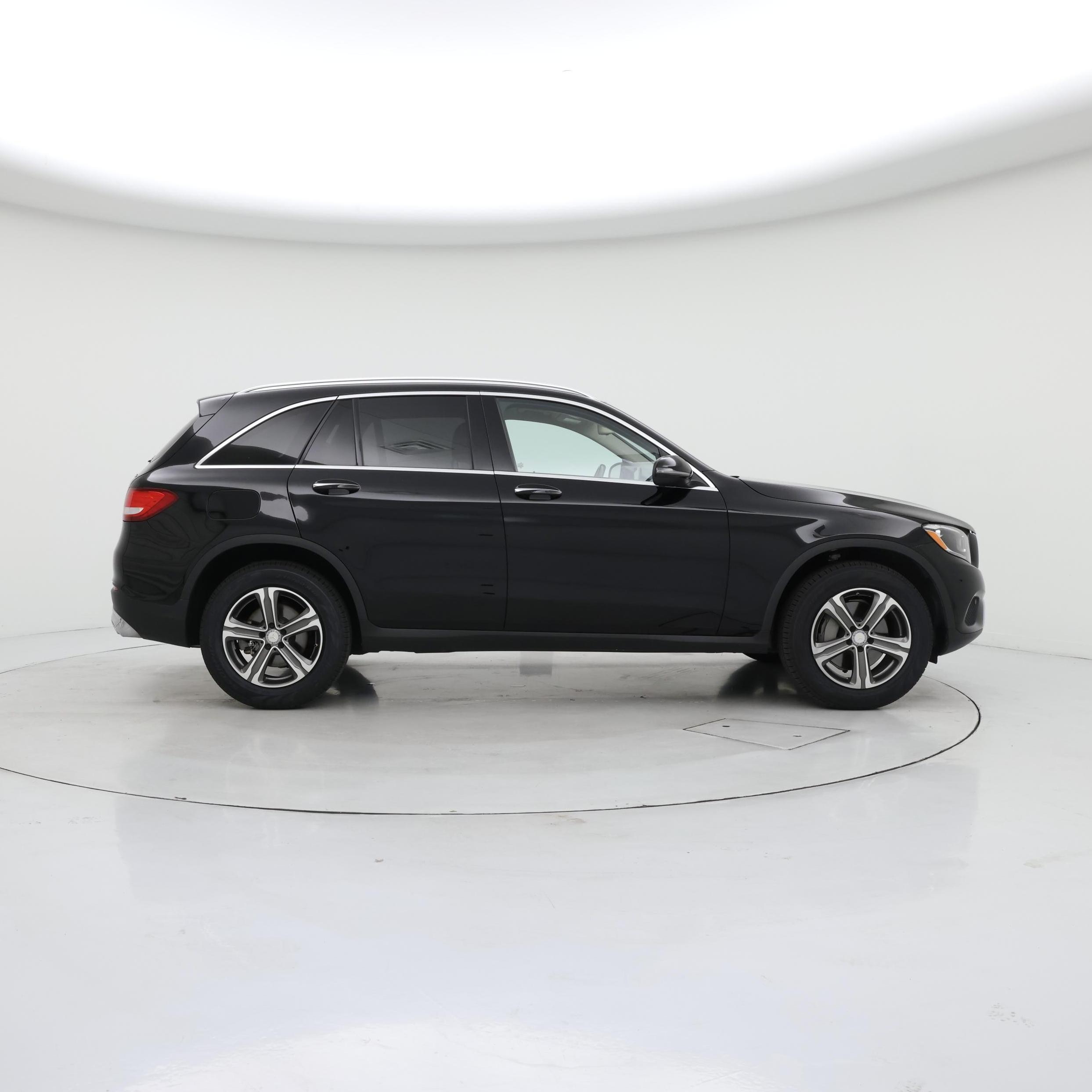 Thumbnail: 2017 Mercedes-Benz GLC - 7