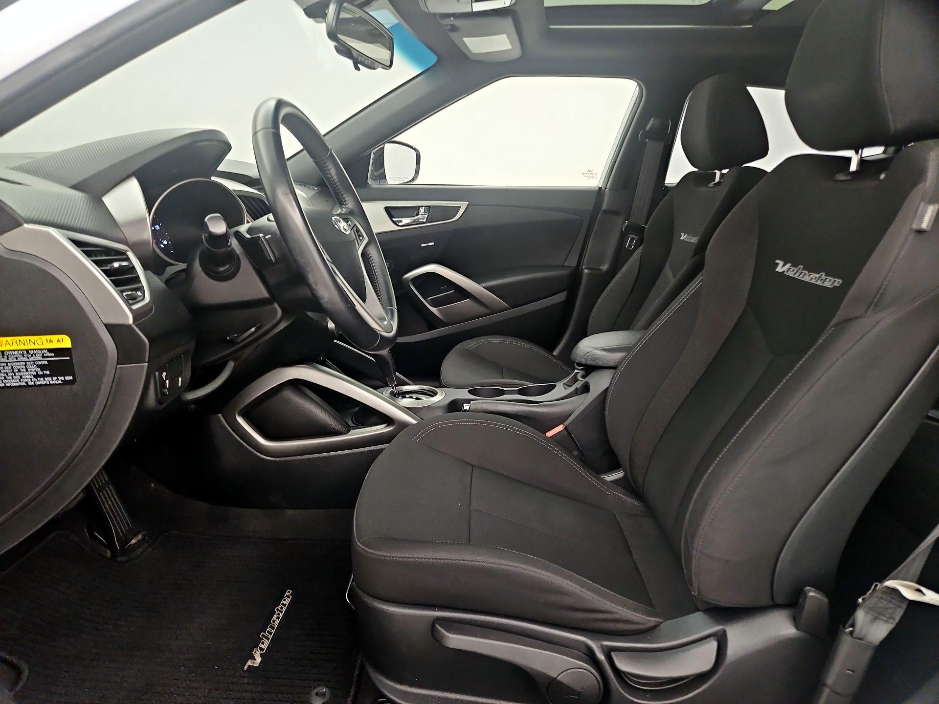 Thumbnail: 2017 Hyundai Veloster - 11