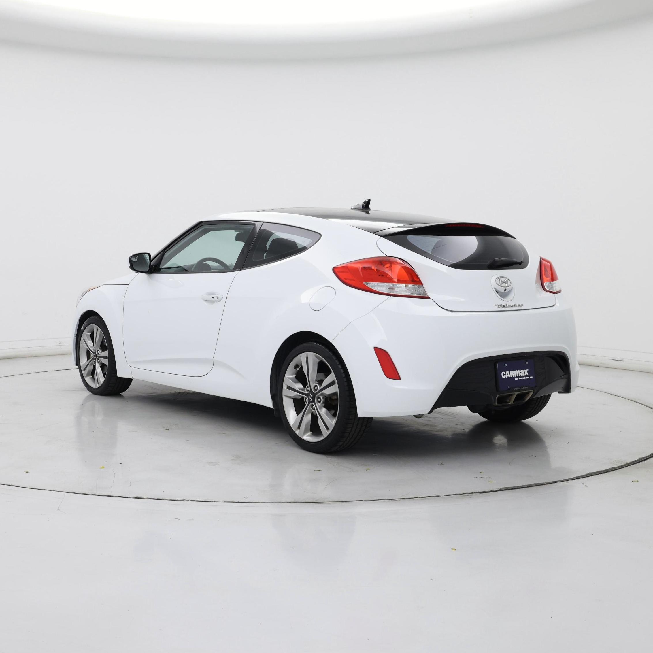 Thumbnail: 2017 Hyundai Veloster - 2