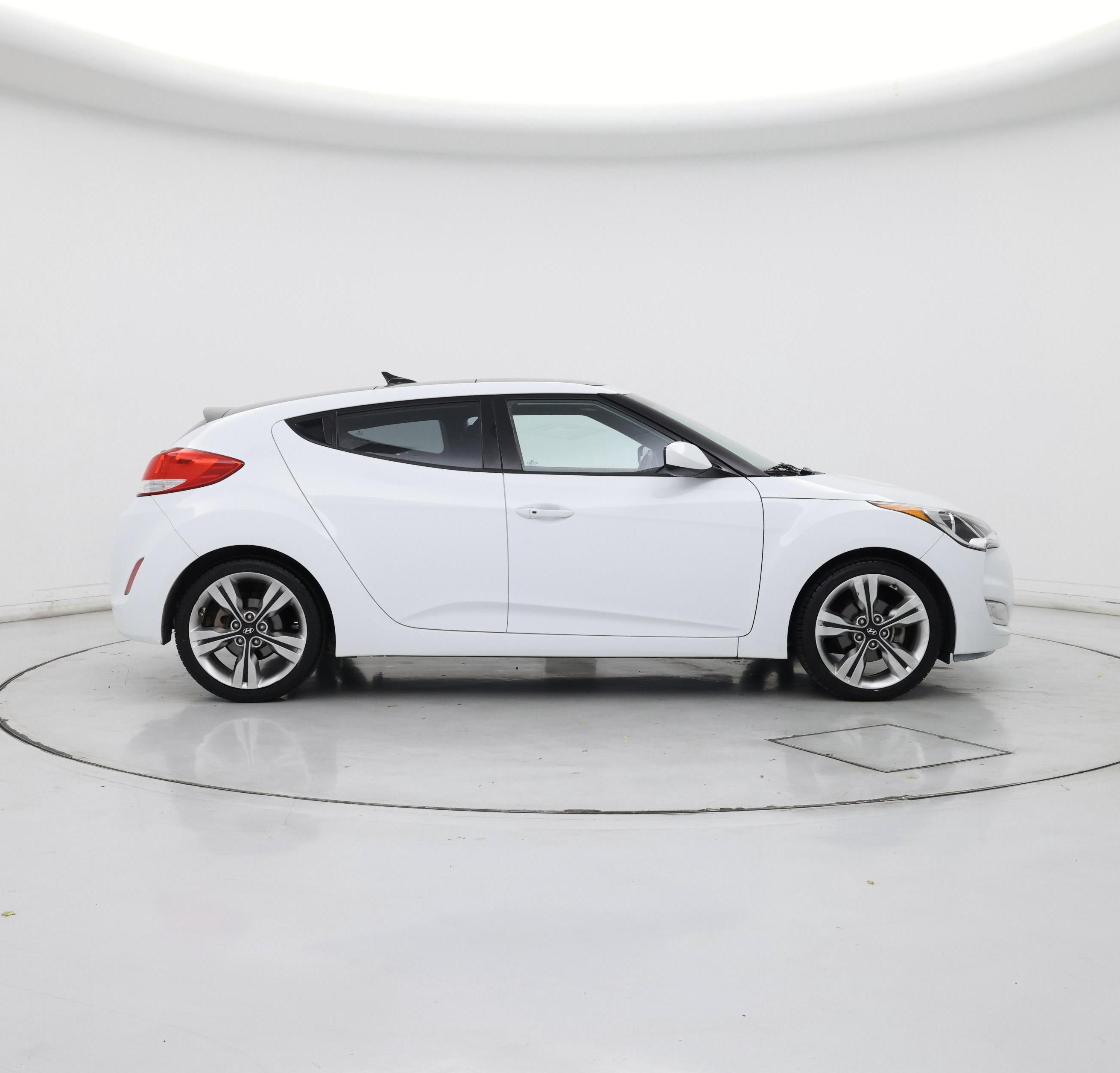 Thumbnail: 2017 Hyundai Veloster - 7