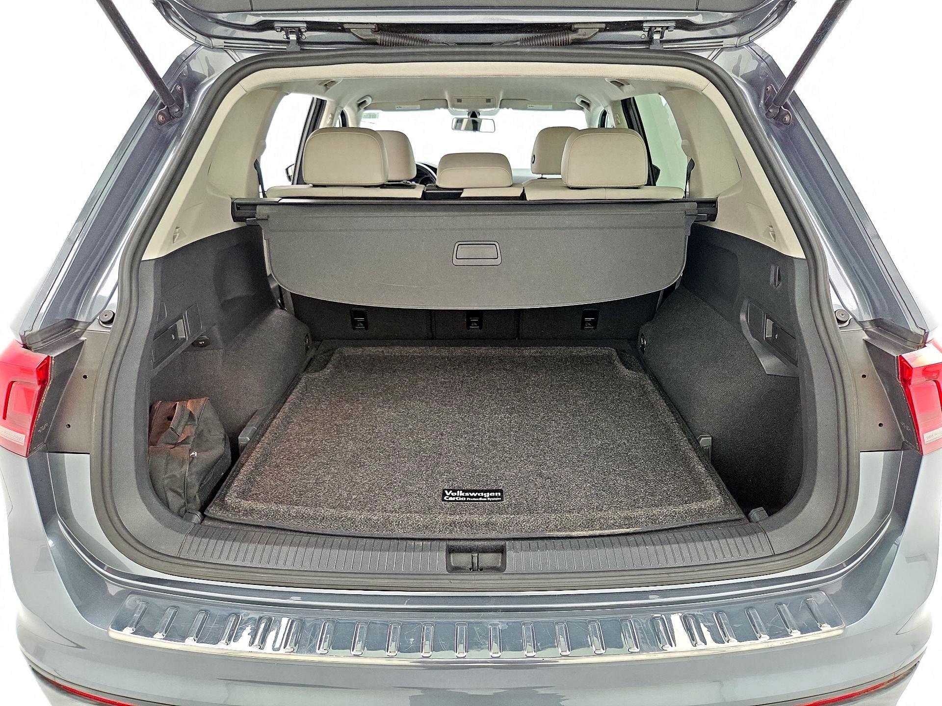Thumbnail: 2019 Volkswagen Tiguan - 20