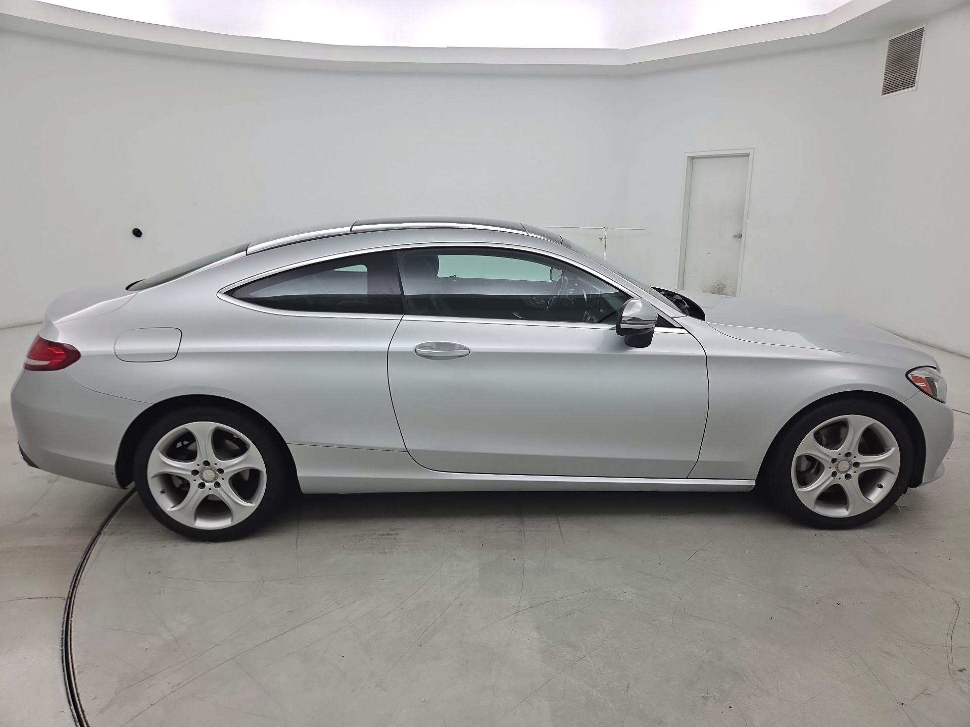 Thumbnail: 2017 Mercedes-Benz C-Class - 4