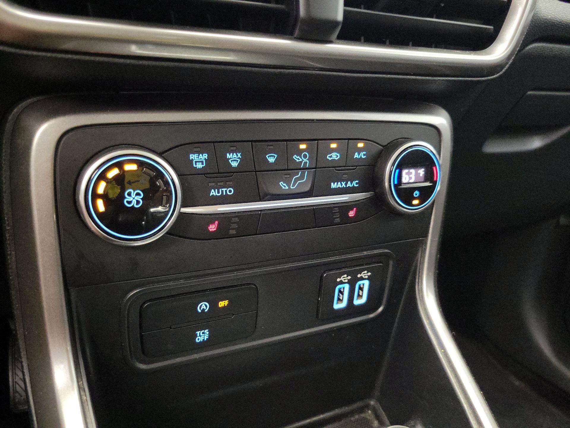 Thumbnail: 2019 Ford EcoSport - 17