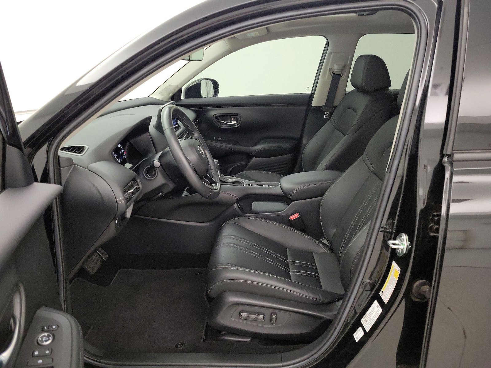 2025 Honda HR-V EX-L - Photo 12