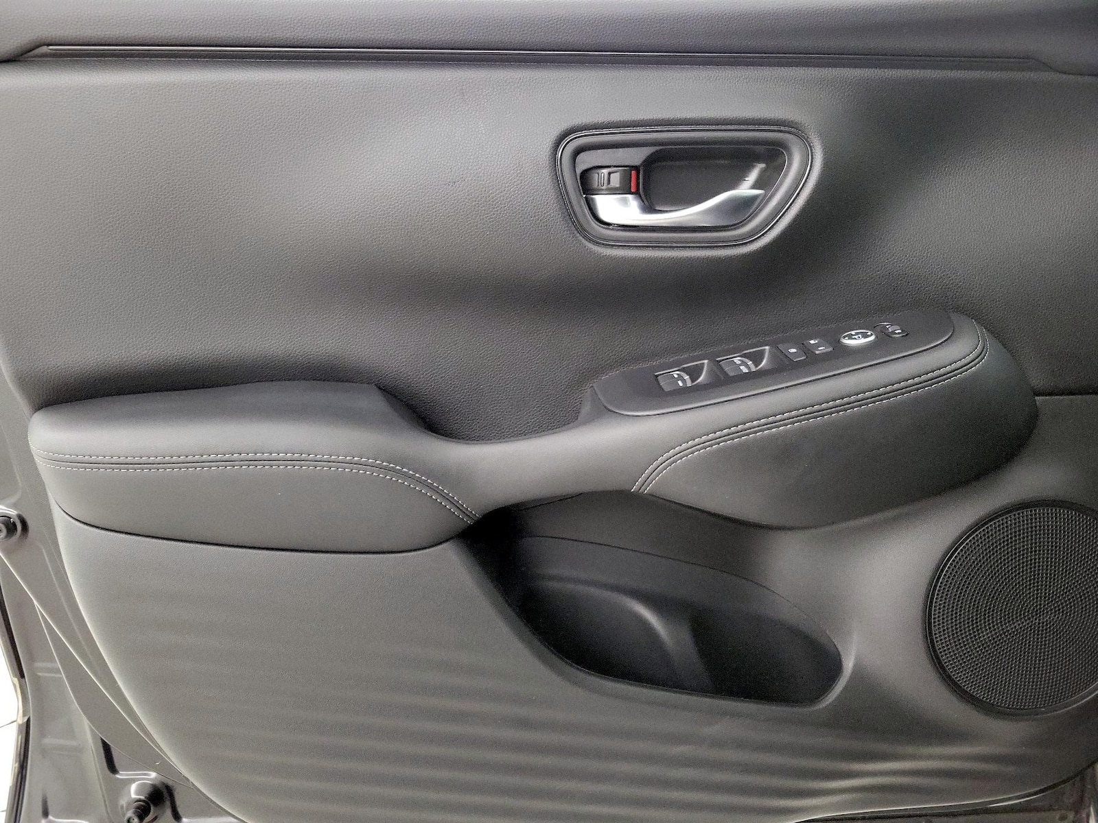 2025 Honda HR-V EX-L - Photo 13