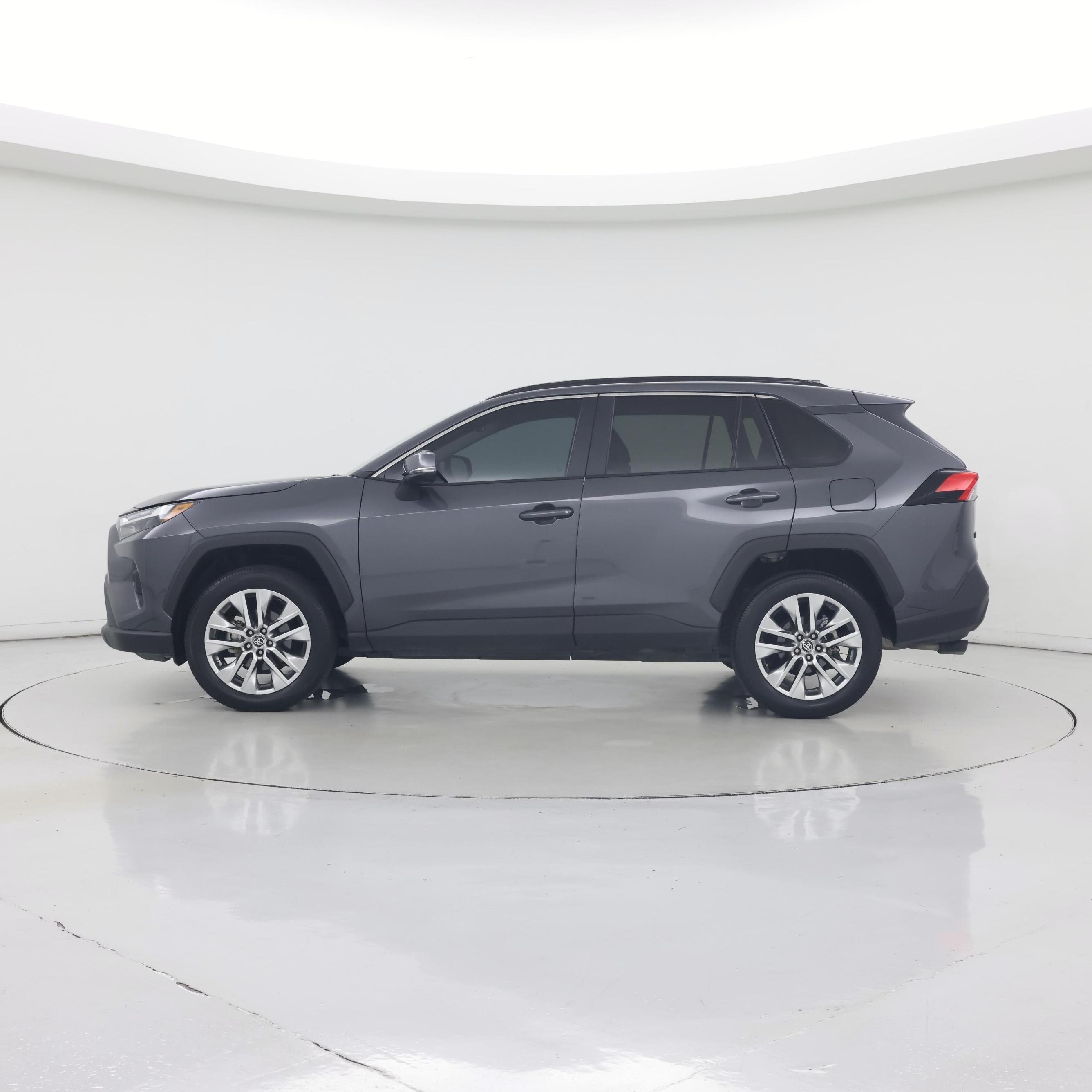 Thumbnail: 2025 Toyota RAV4 - 3