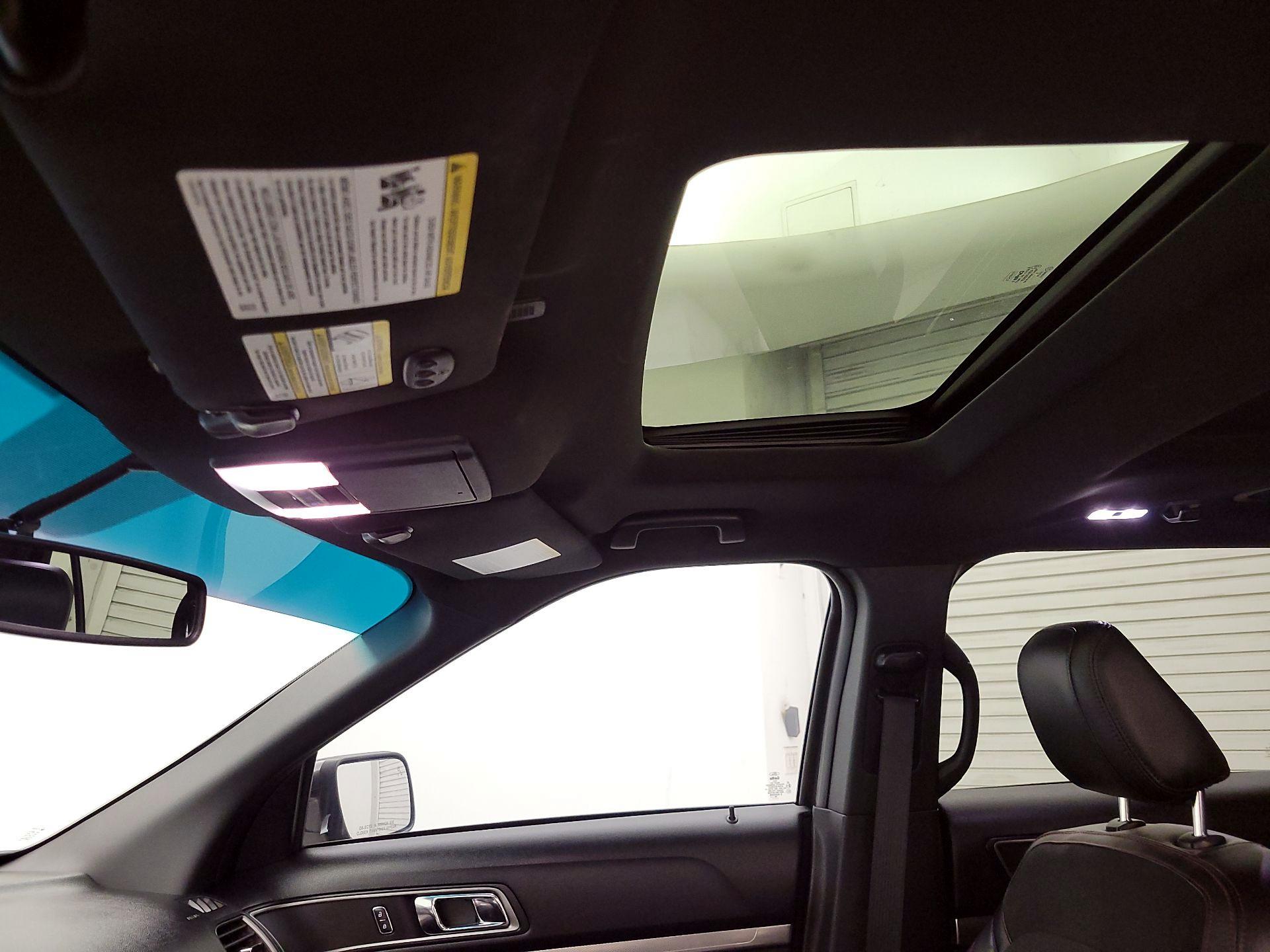 Thumbnail: 2019 Ford Explorer - 17
