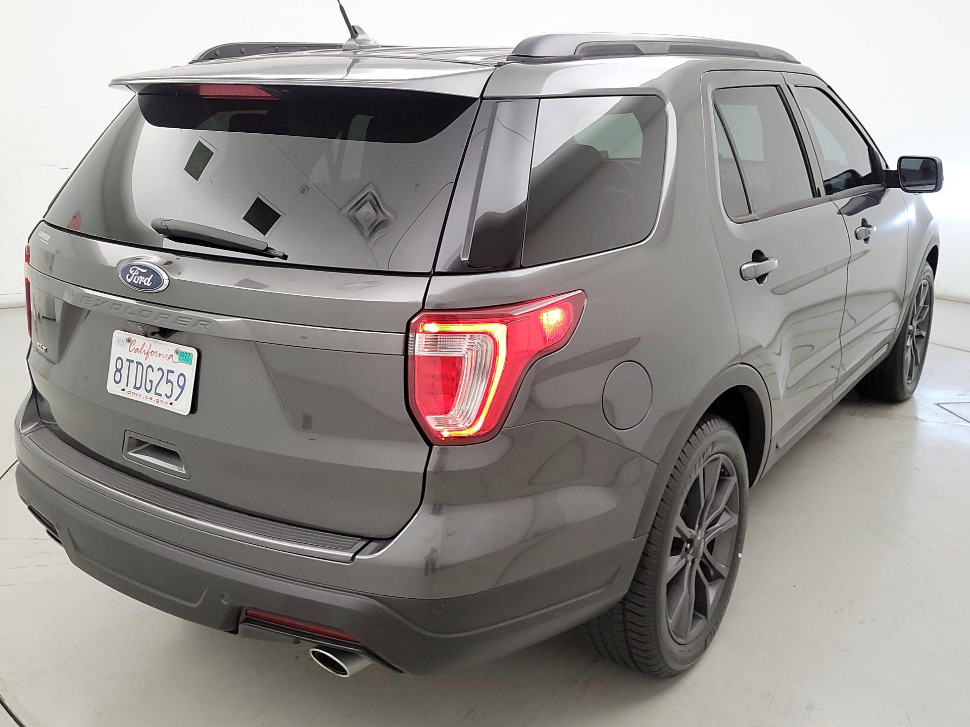 Thumbnail: 2019 Ford Explorer - 5
