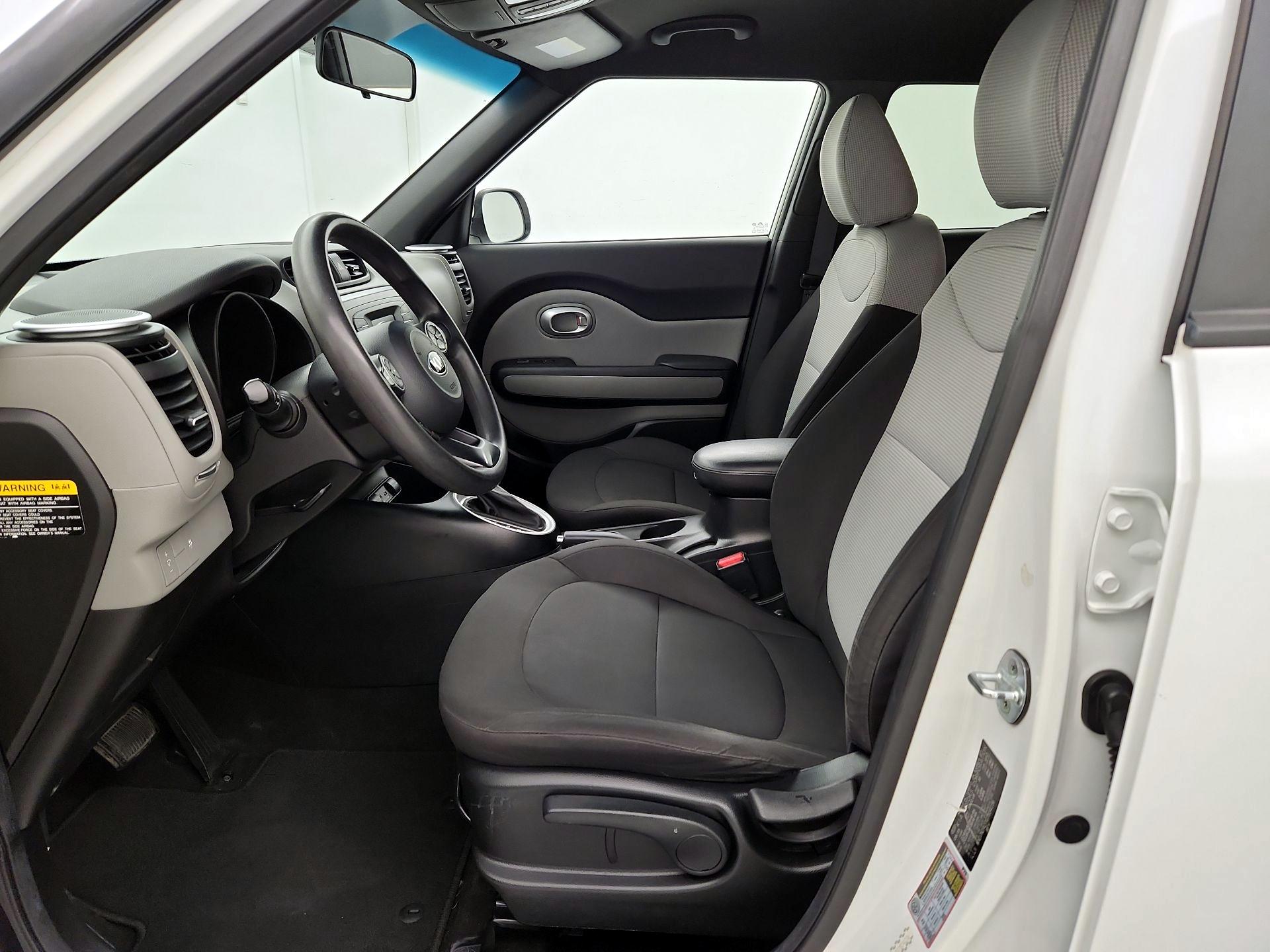 Thumbnail: 2016 Kia Soul - 11