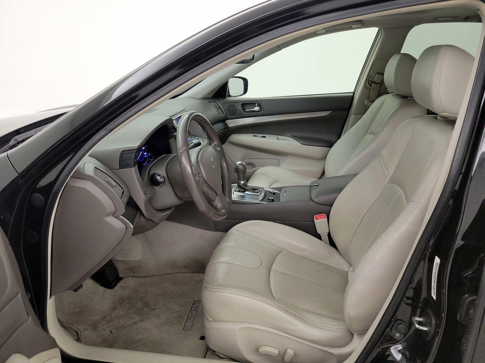 Thumbnail: 2015 INFINITI  - 11