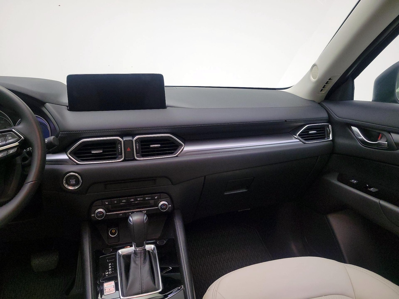 2025 Mazda CX-5 S Preferred package - Photo 10
