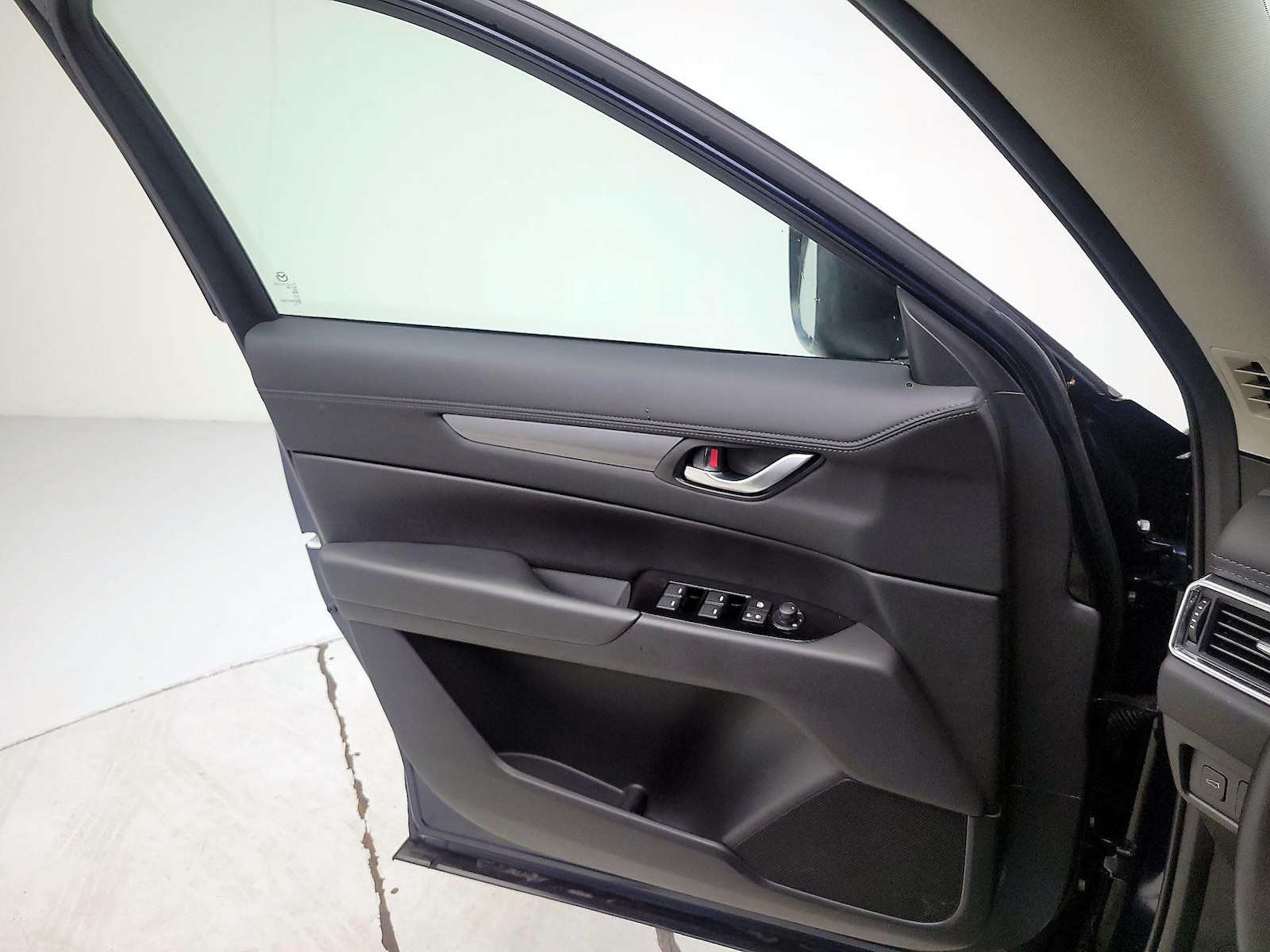 2025 Mazda CX-5 S Preferred package - Photo 13