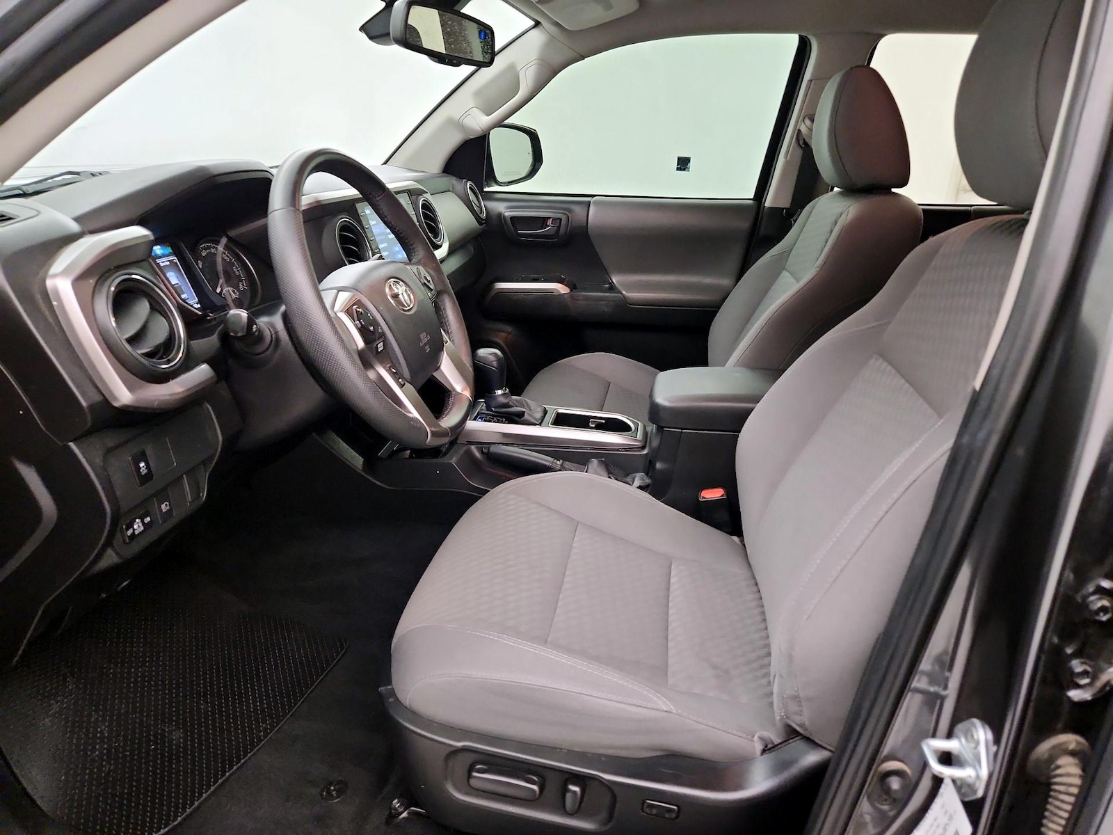 2023 Toyota Tacoma SR5 - Photo 12