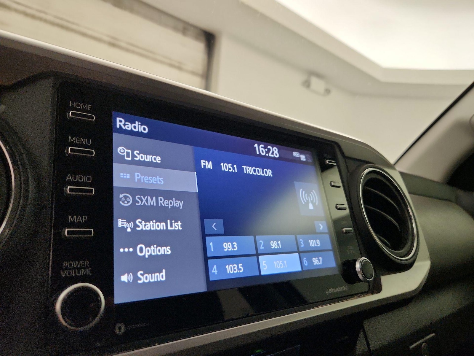2023 Toyota Tacoma SR5 - Photo 16