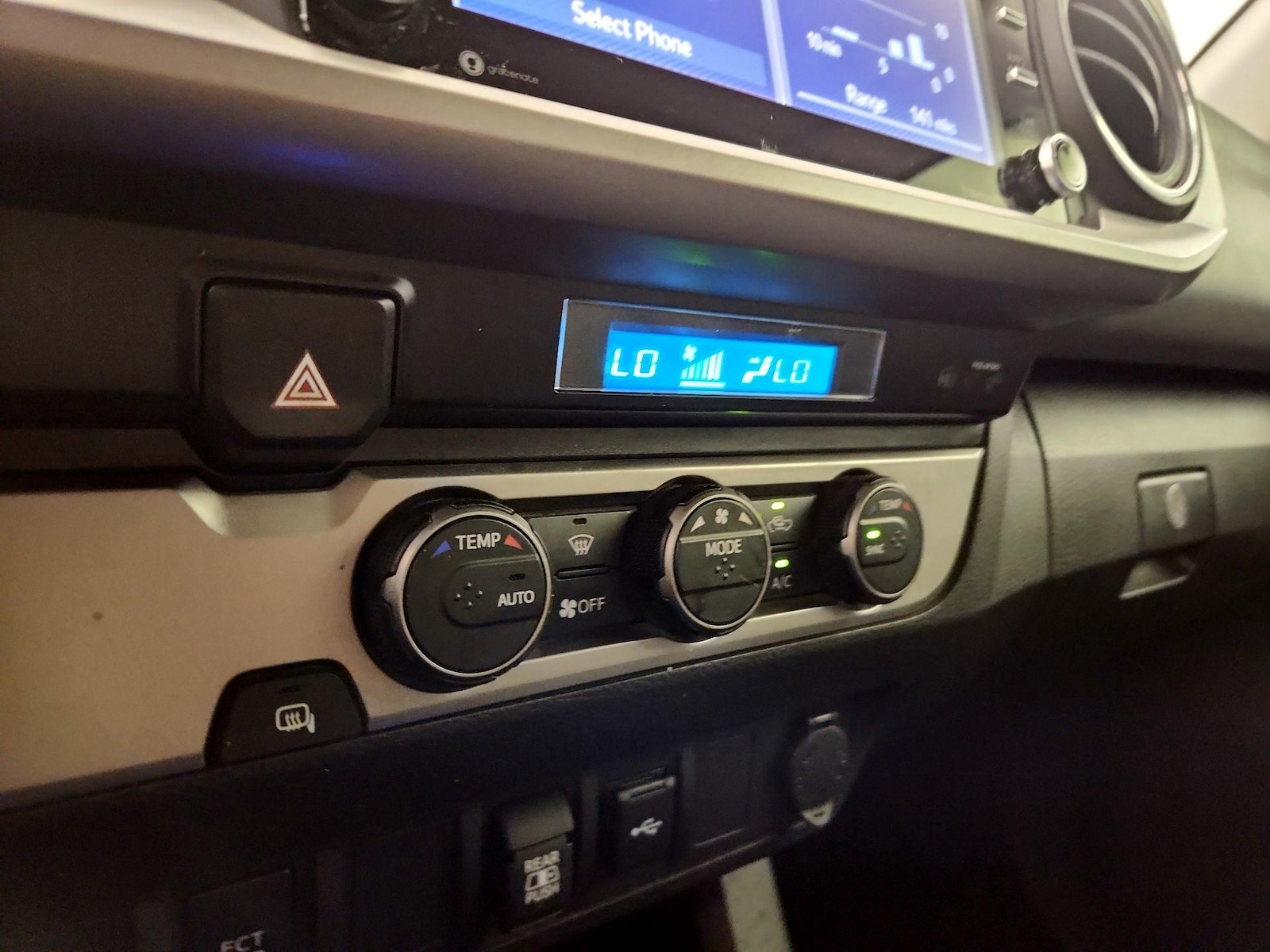 2023 Toyota Tacoma SR5 - Photo 17