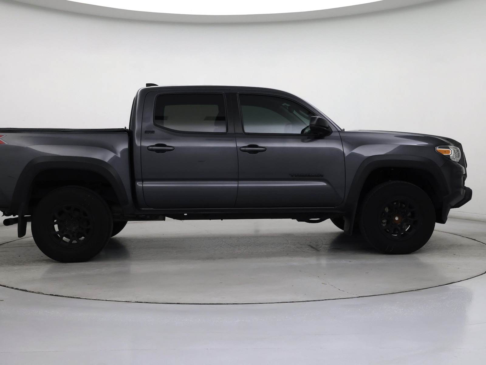 2023 Toyota Tacoma SR5 - Photo 8