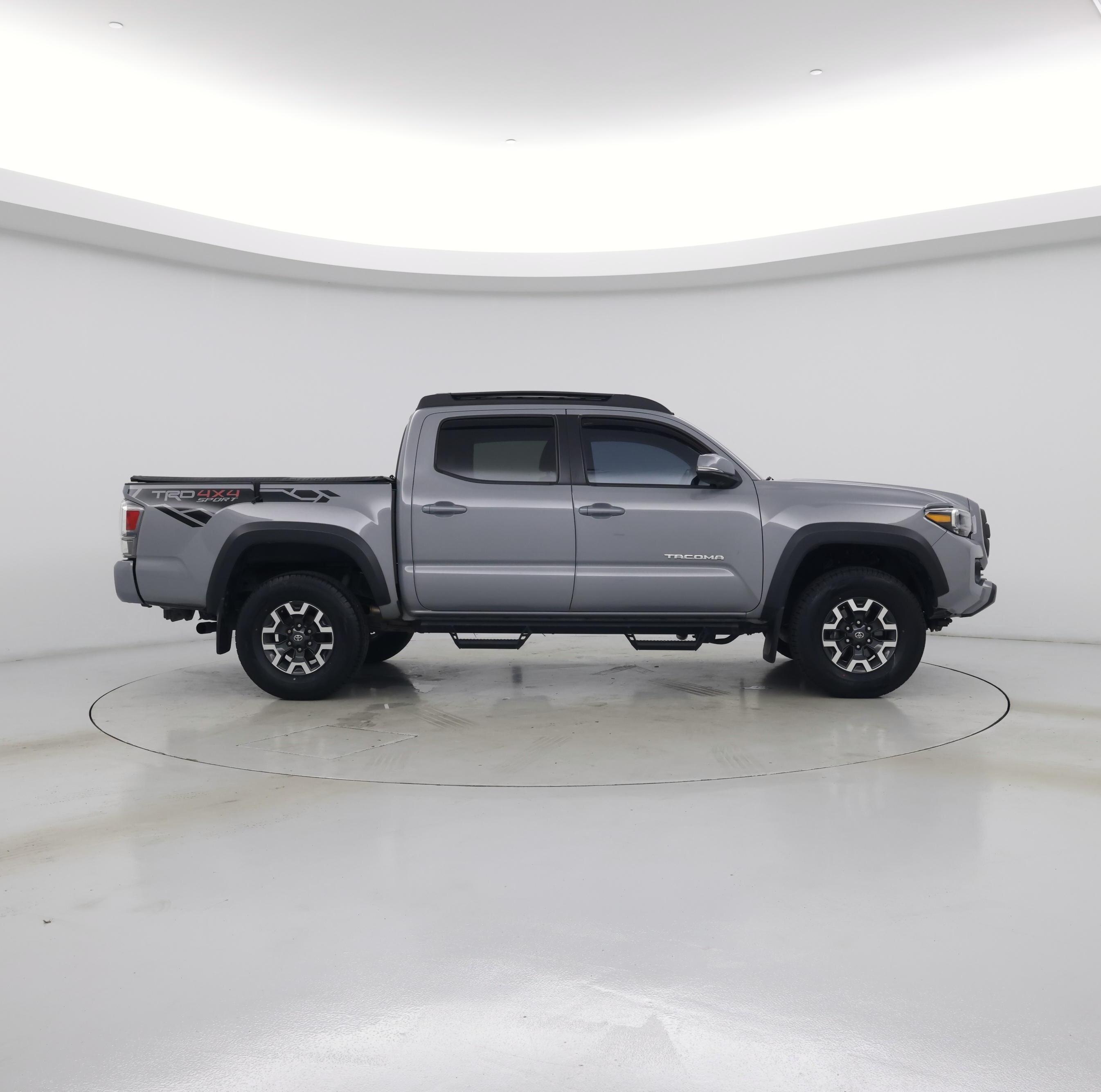Thumbnail: 2021 Toyota Tacoma - 7