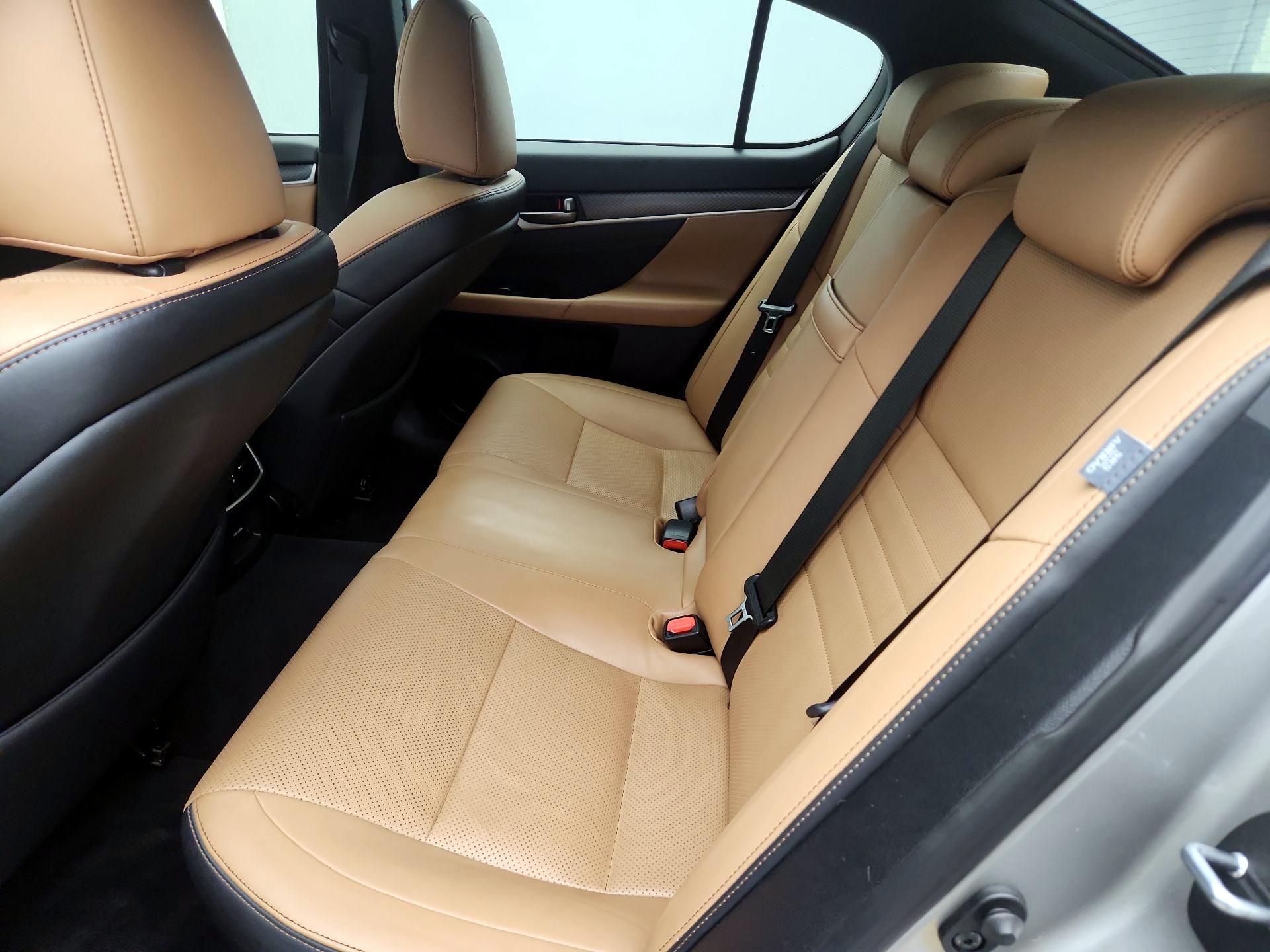 Thumbnail: 2018 Lexus GS - 20