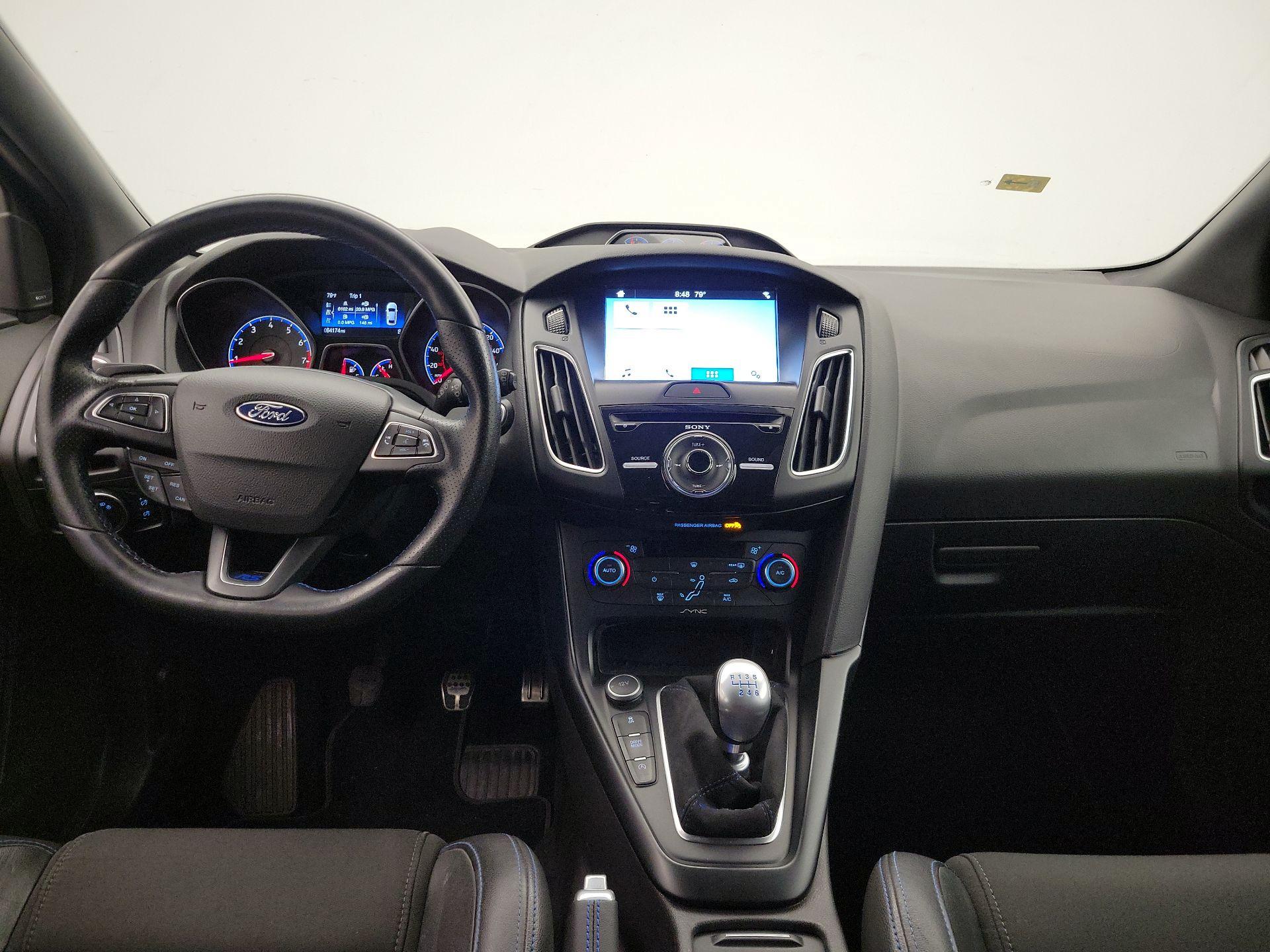 Thumbnail: 2017 Ford Focus - 9