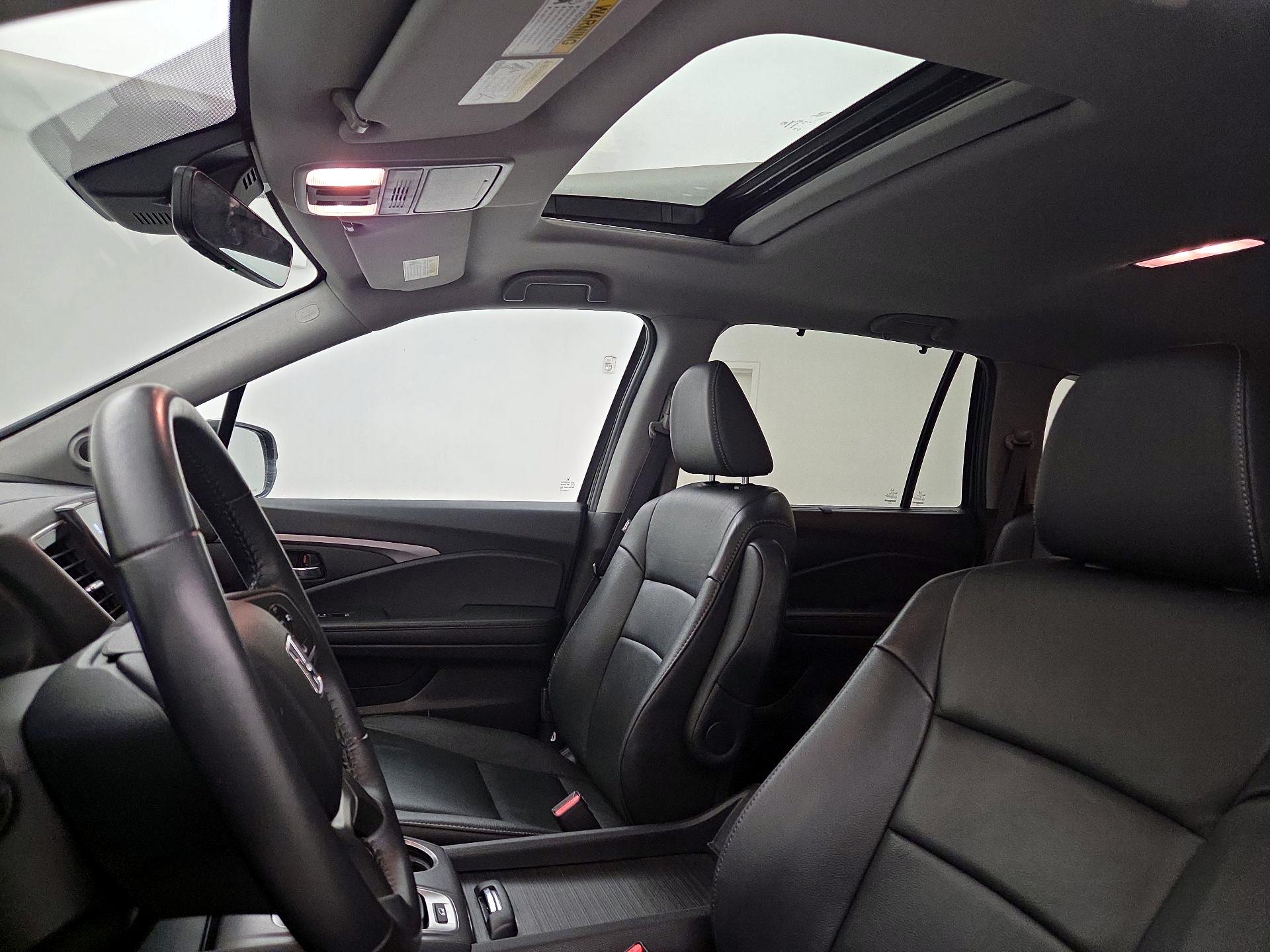 Thumbnail: 2020 Honda Pilot - 19