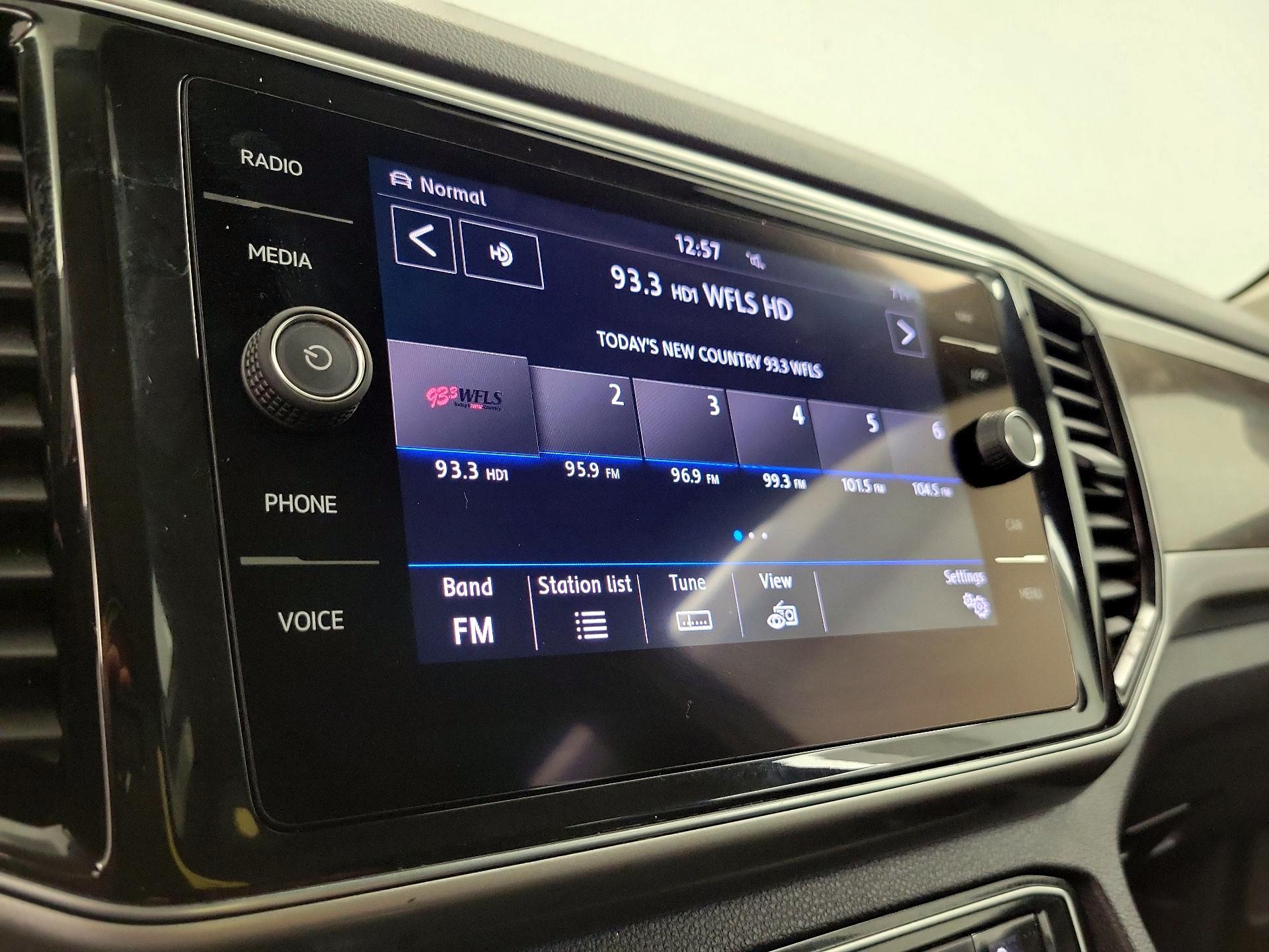 Thumbnail: 2019 Volkswagen Atlas - 16