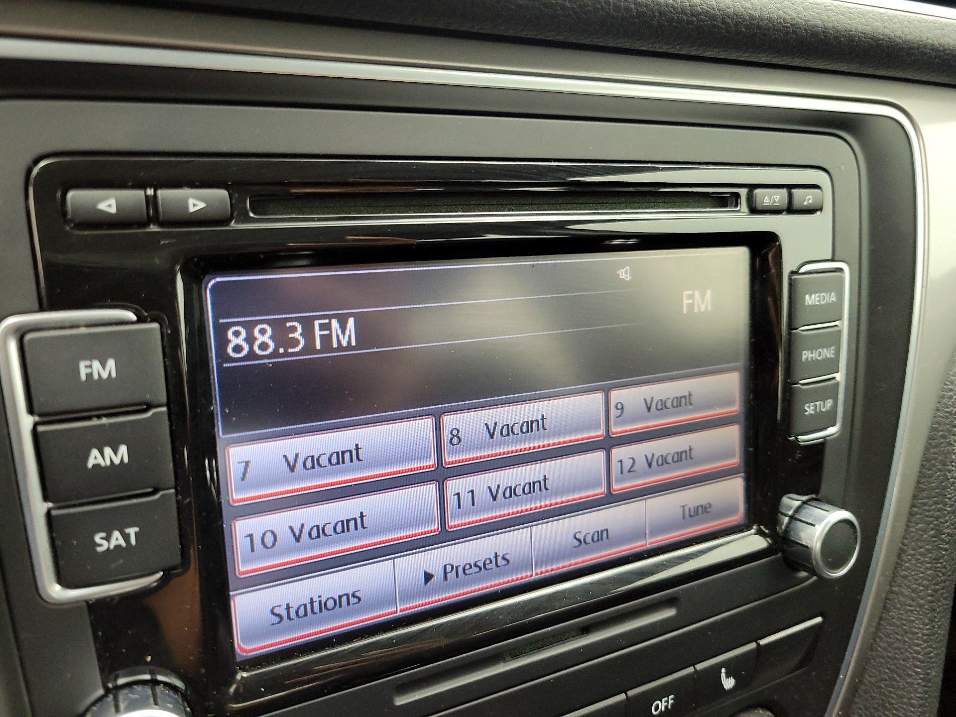 Thumbnail: 2015 Volkswagen Passat - 15