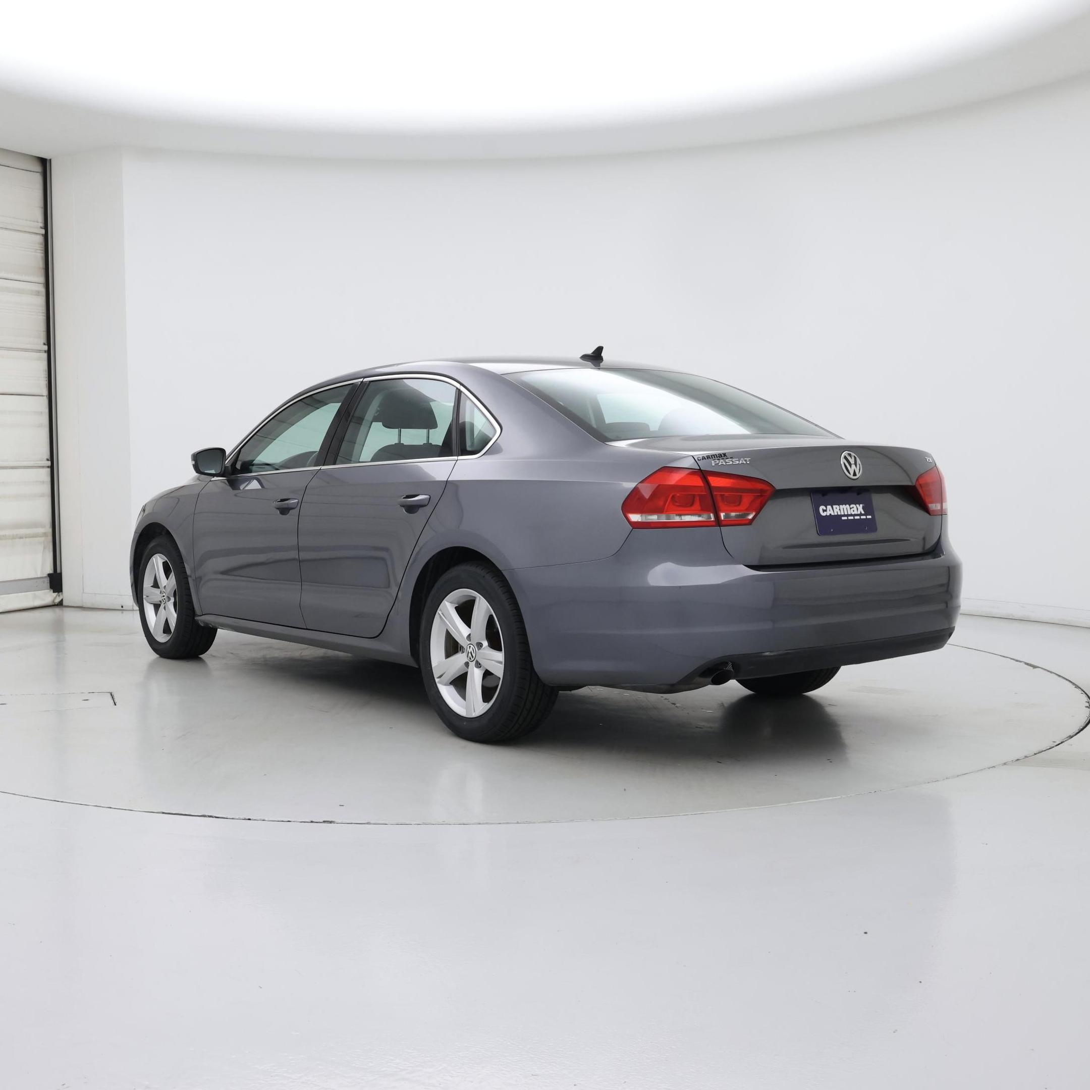 Thumbnail: 2015 Volkswagen Passat - 2